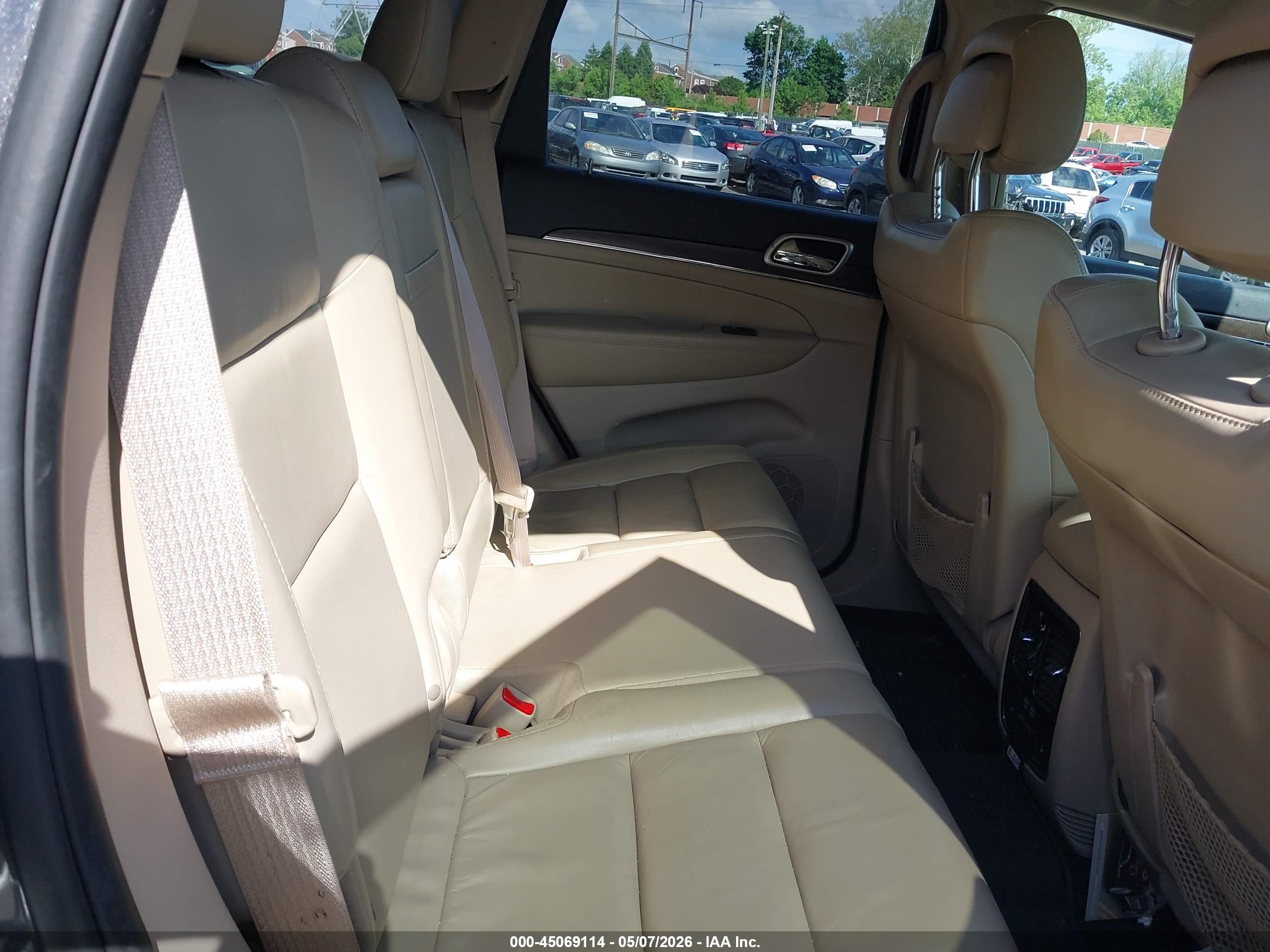 JEEP GRAND image 8