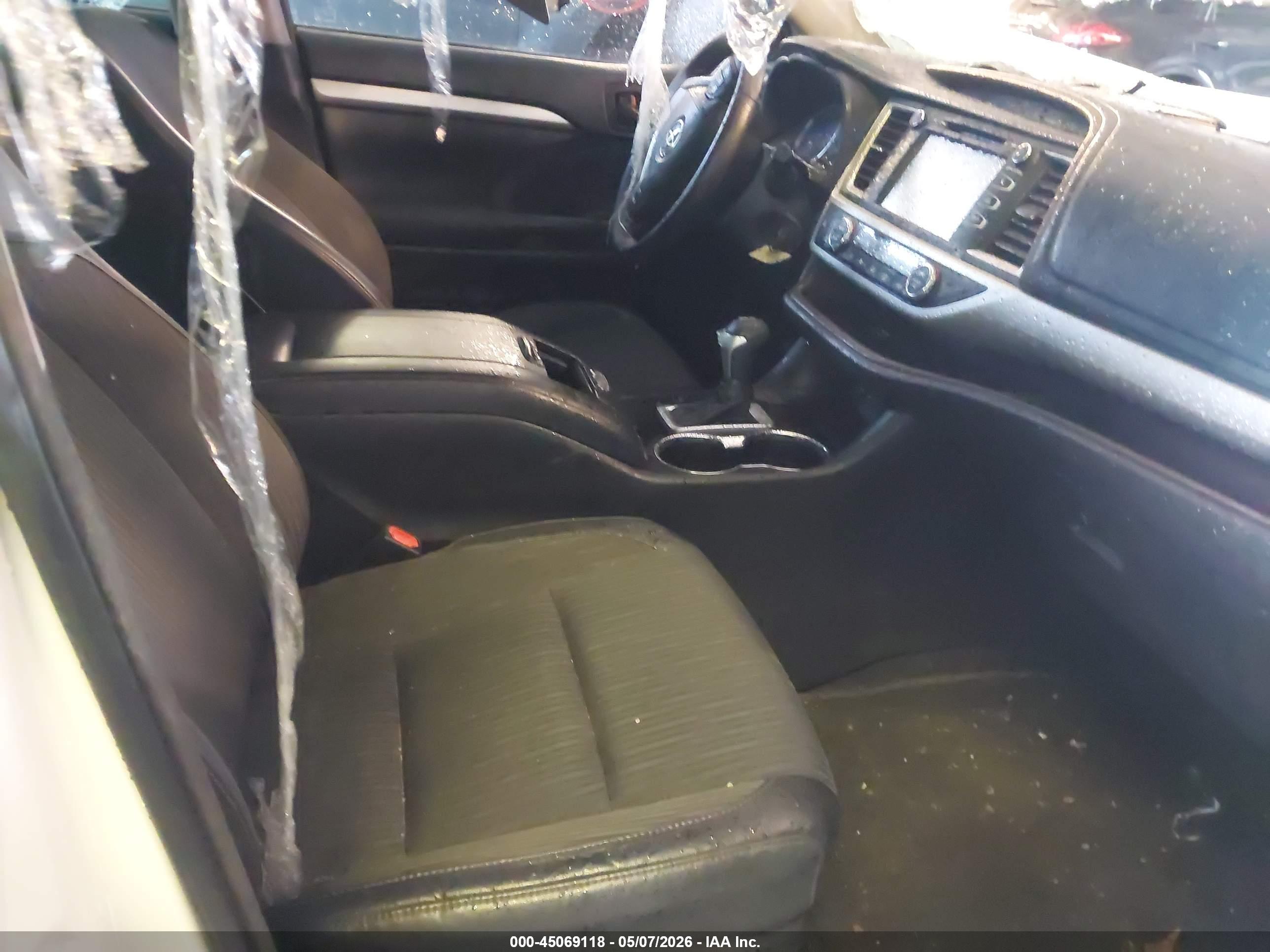 TOYOTA HIGHLANDER image 5