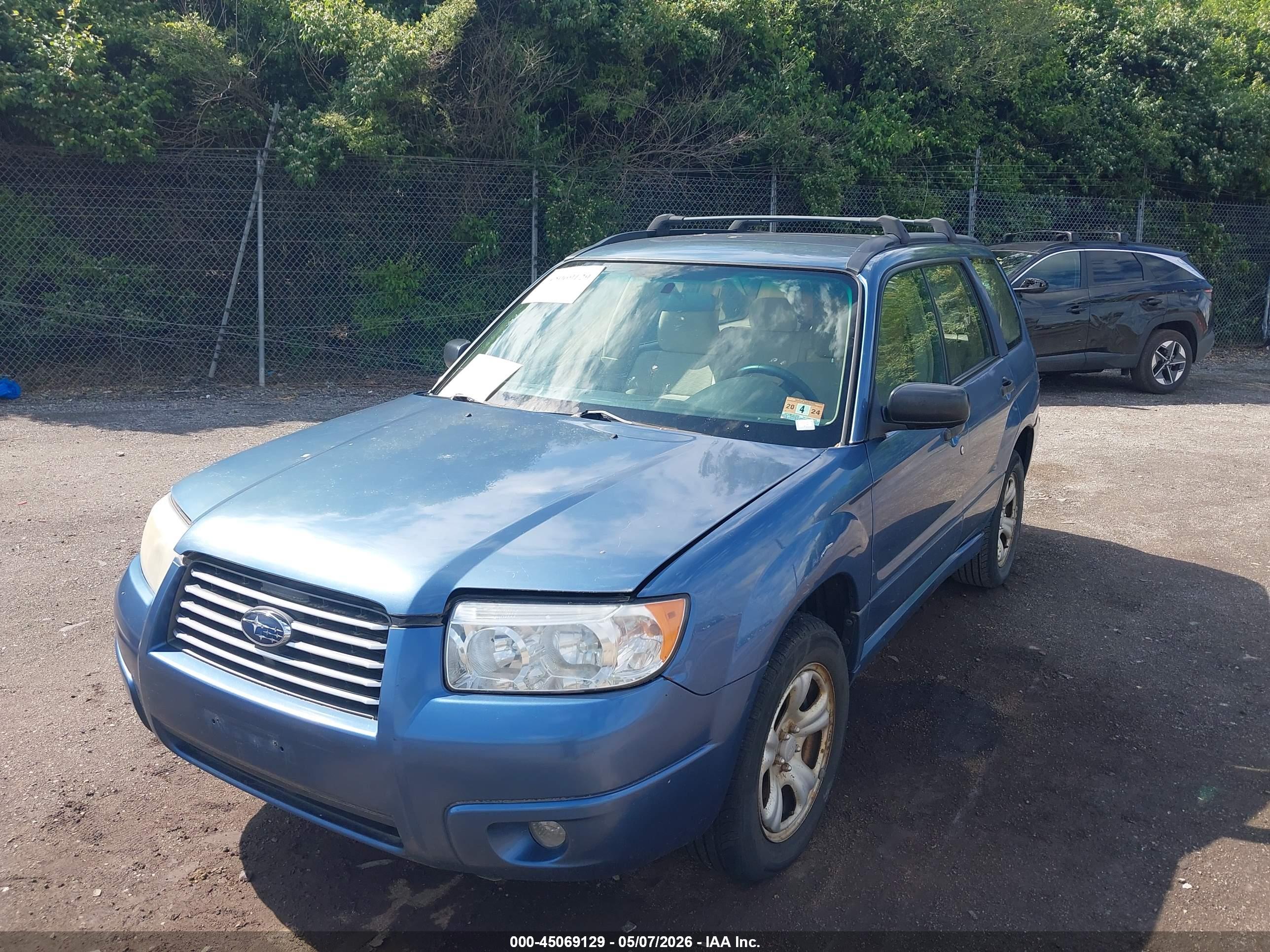 SUBARU FORESTER image 2