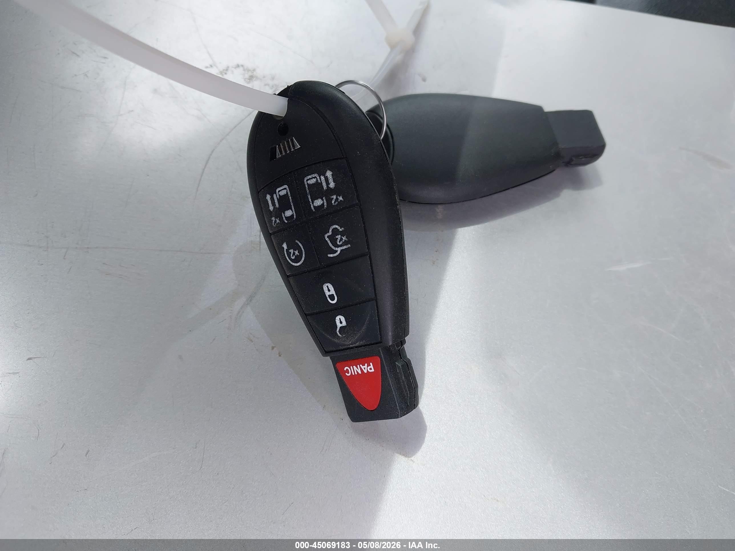 CHRYSLER TOWN image 11