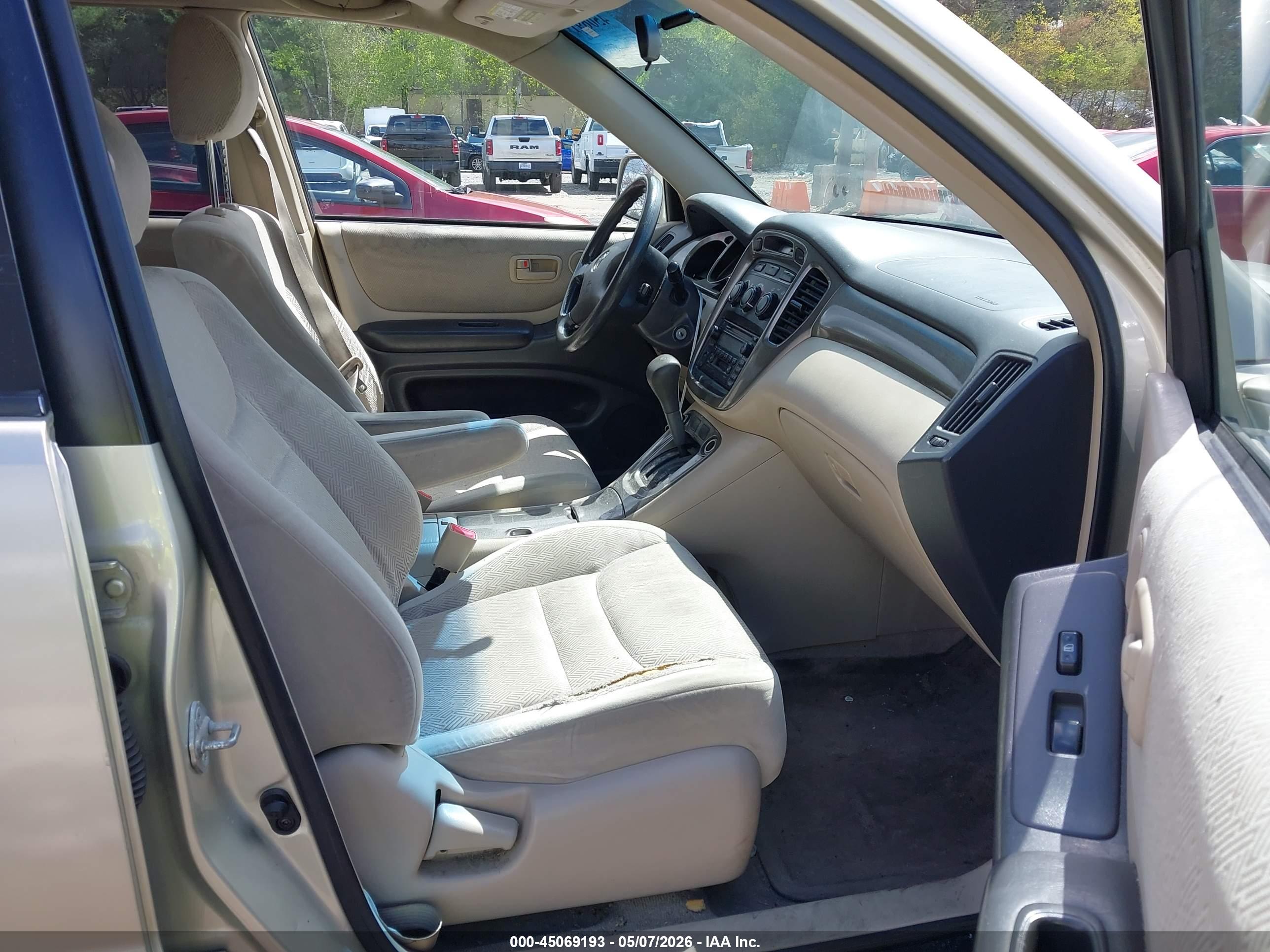 TOYOTA HIGHLANDER image 5