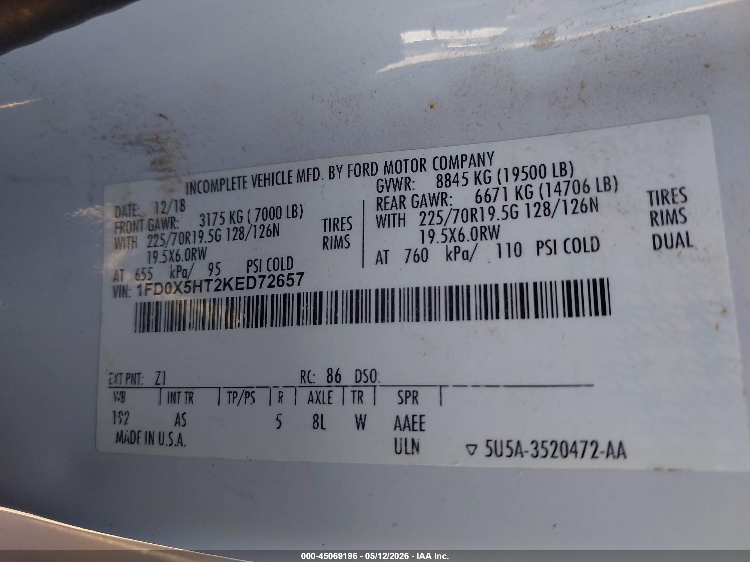 FORD F-550 image 9