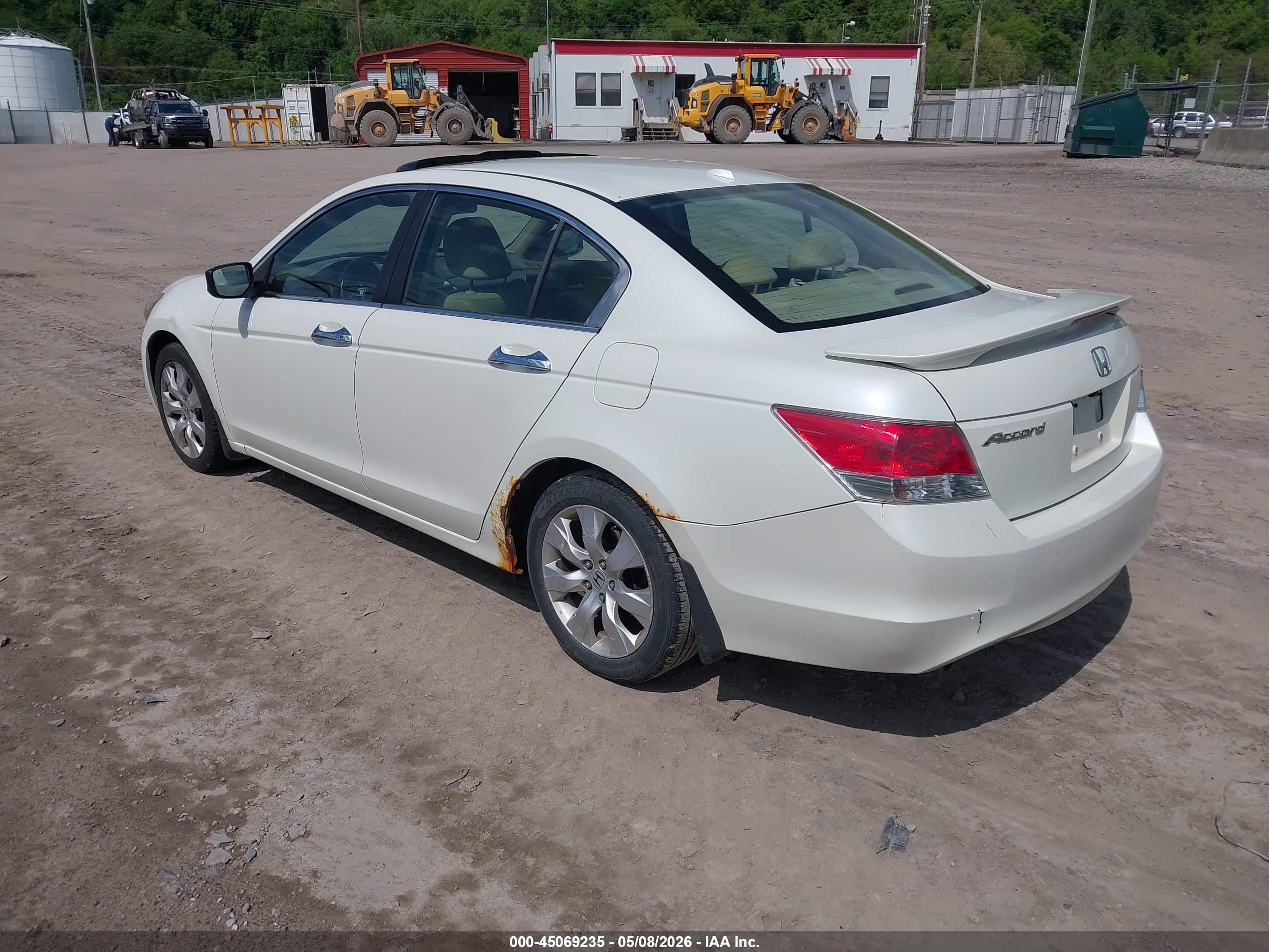 HONDA ACCORD image 3