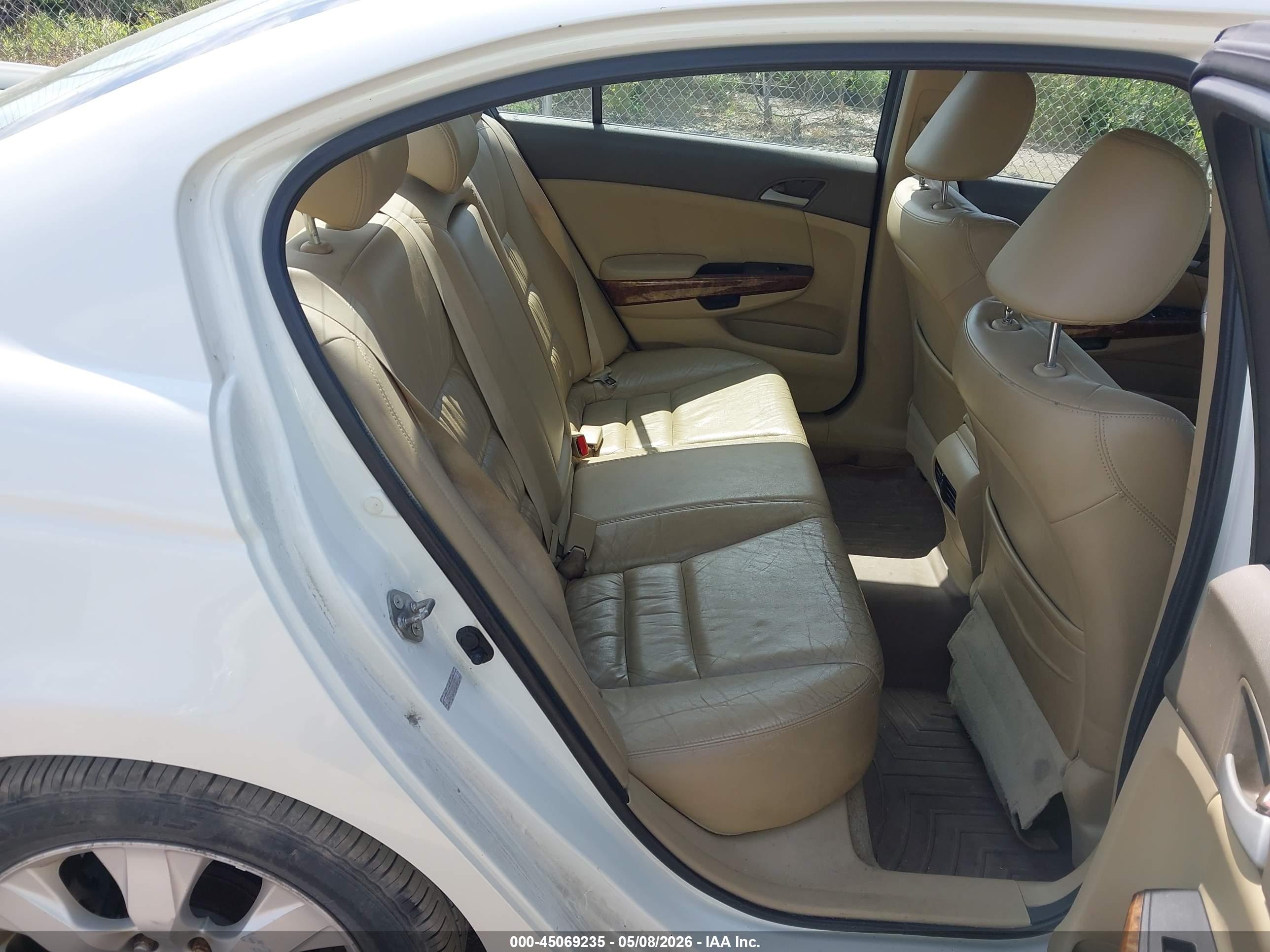 HONDA ACCORD image 8