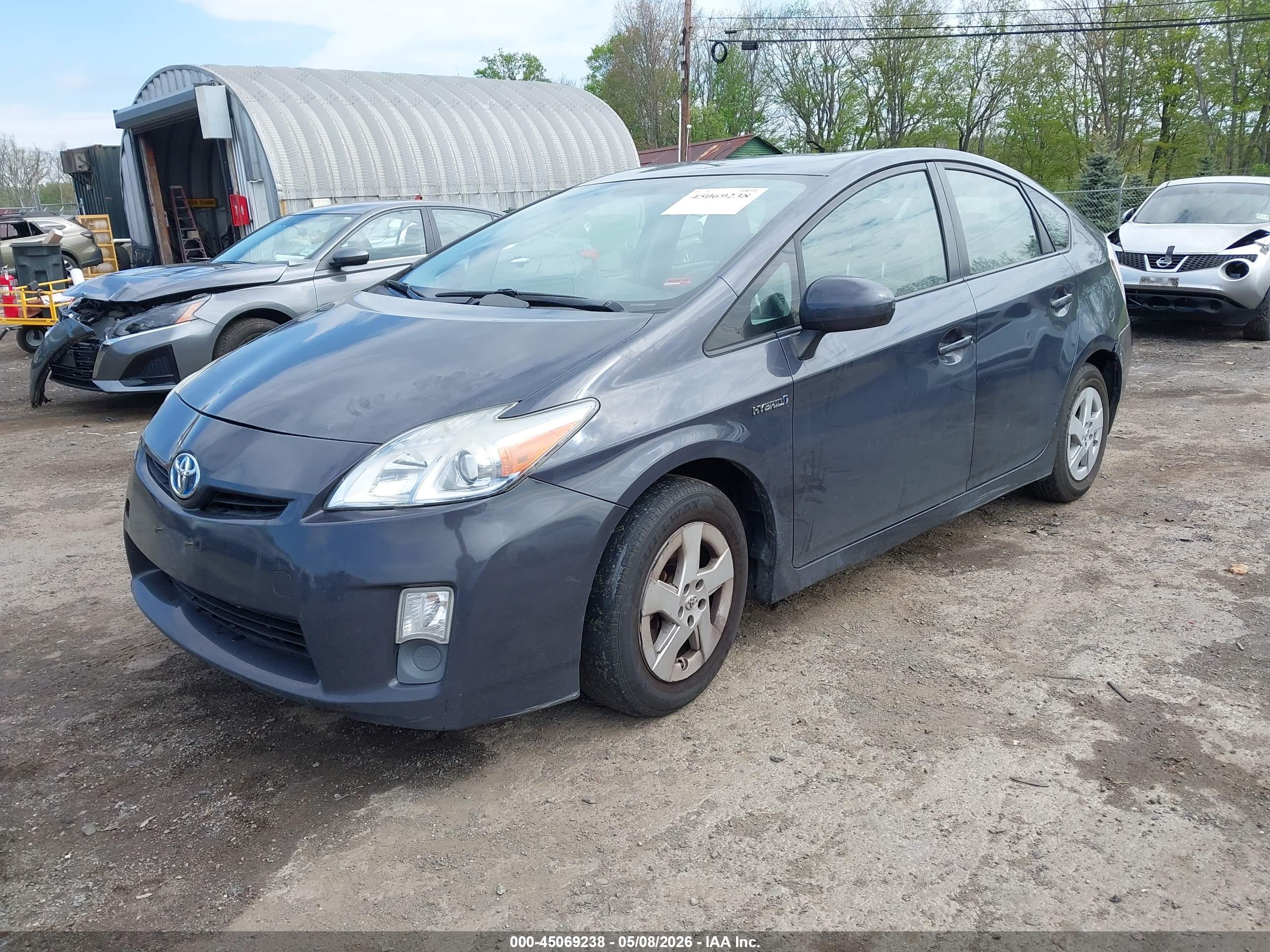 TOYOTA PRIUS image 2