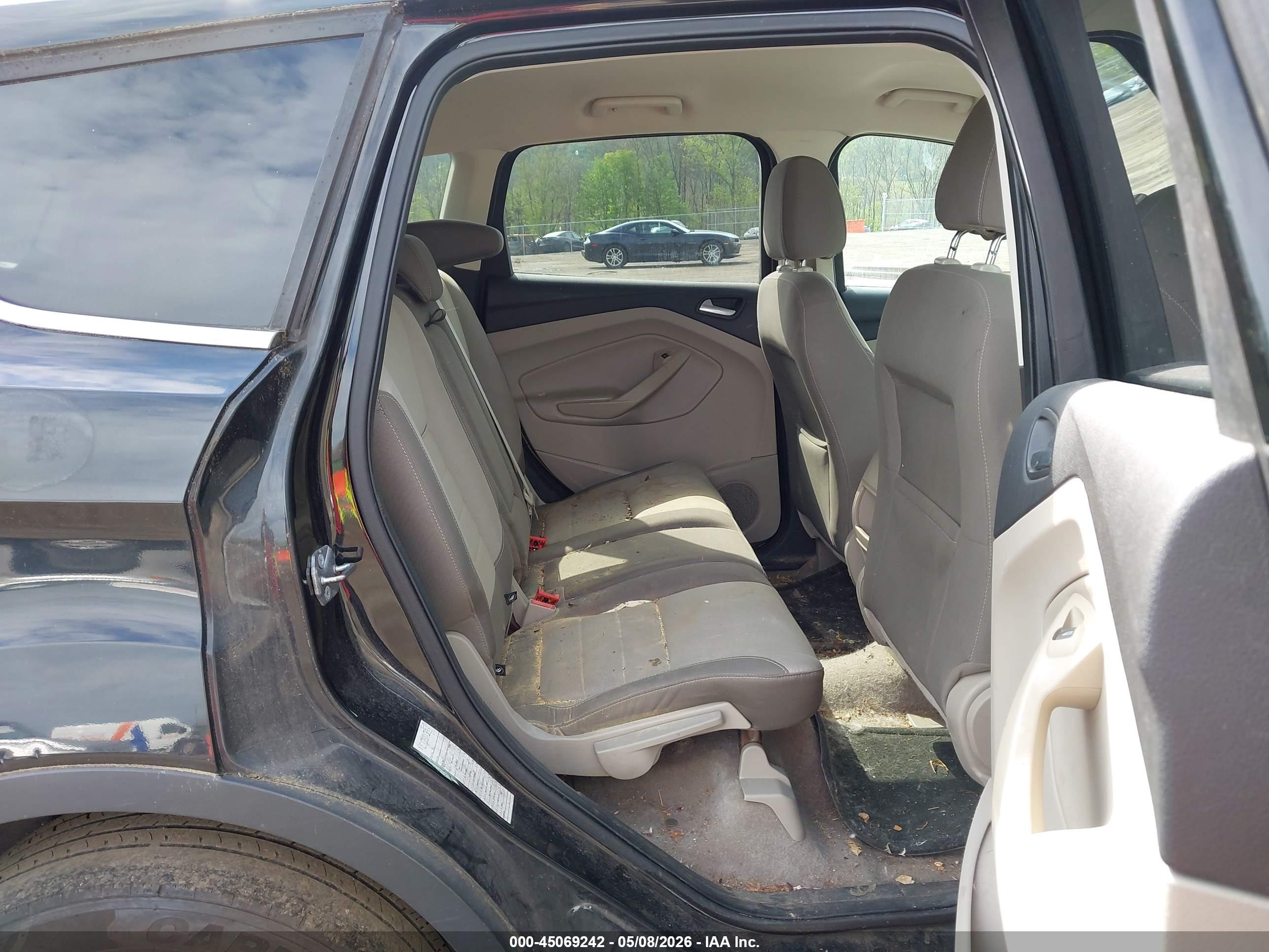 FORD ESCAPE image 8