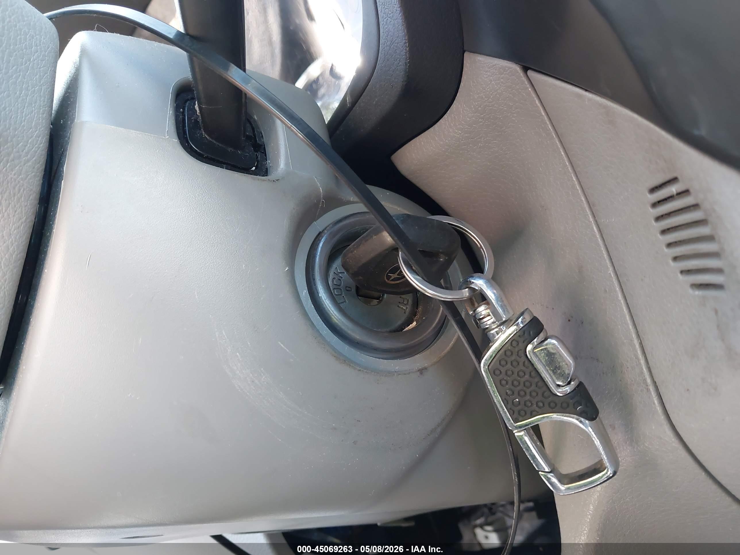 SUBARU FORESTER image 11