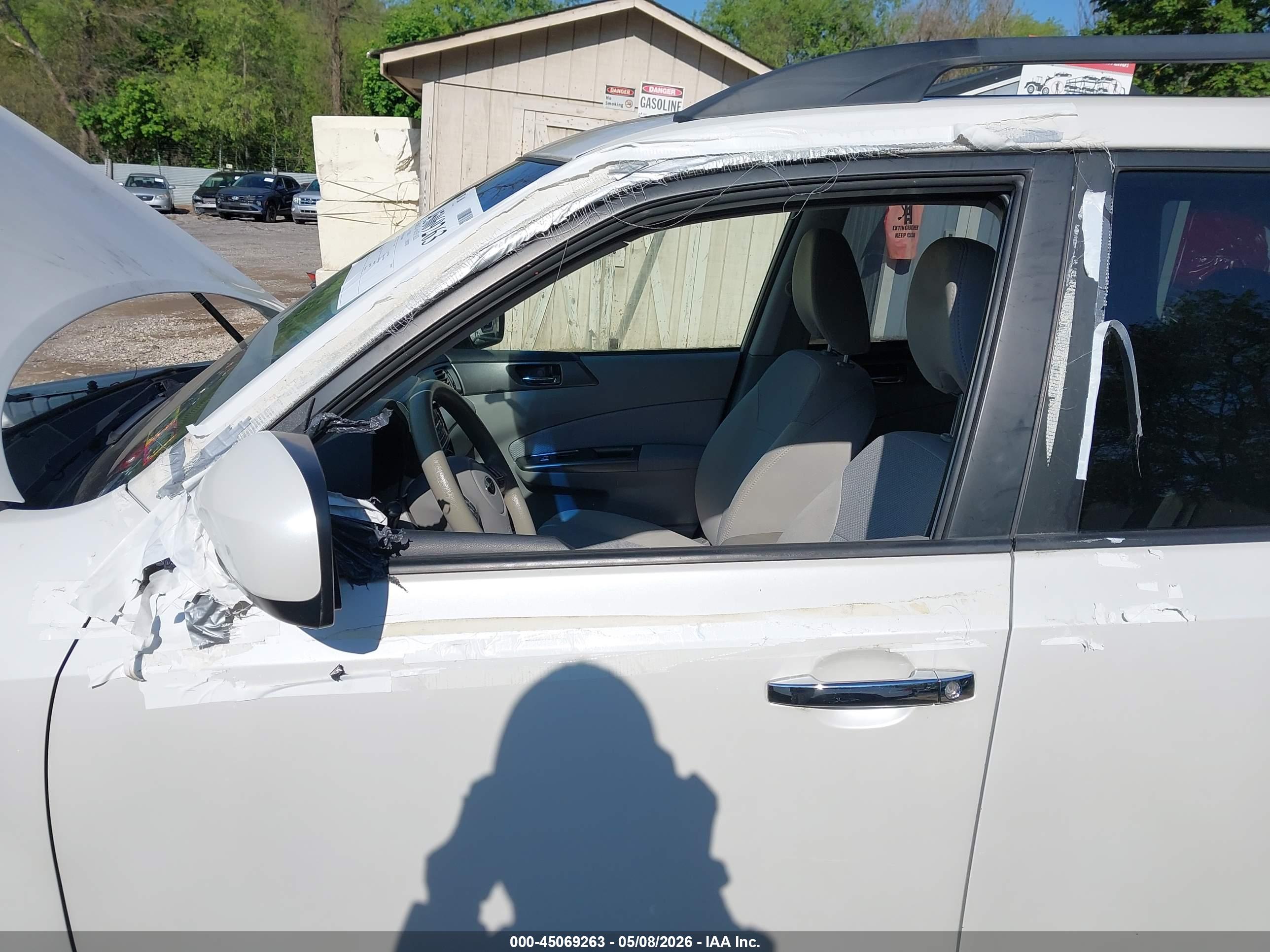 SUBARU FORESTER image 6