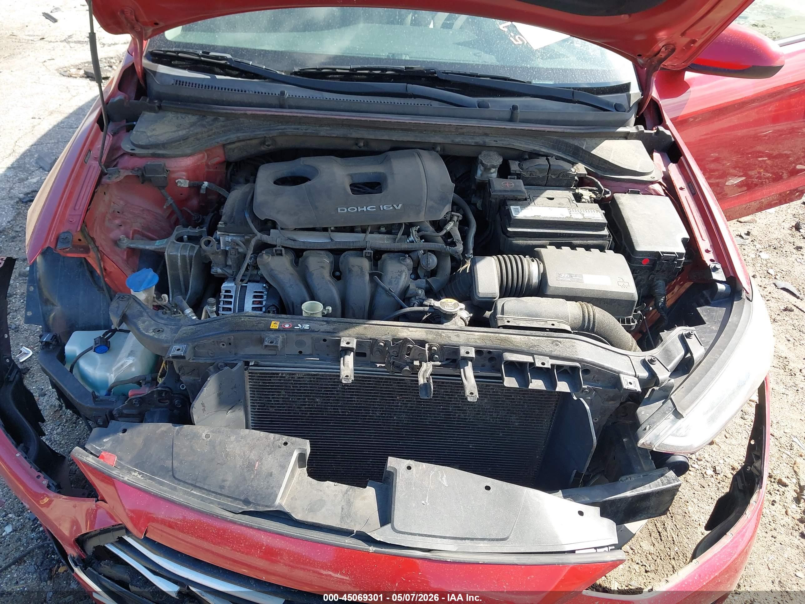 HYUNDAI ELANTRA image 10