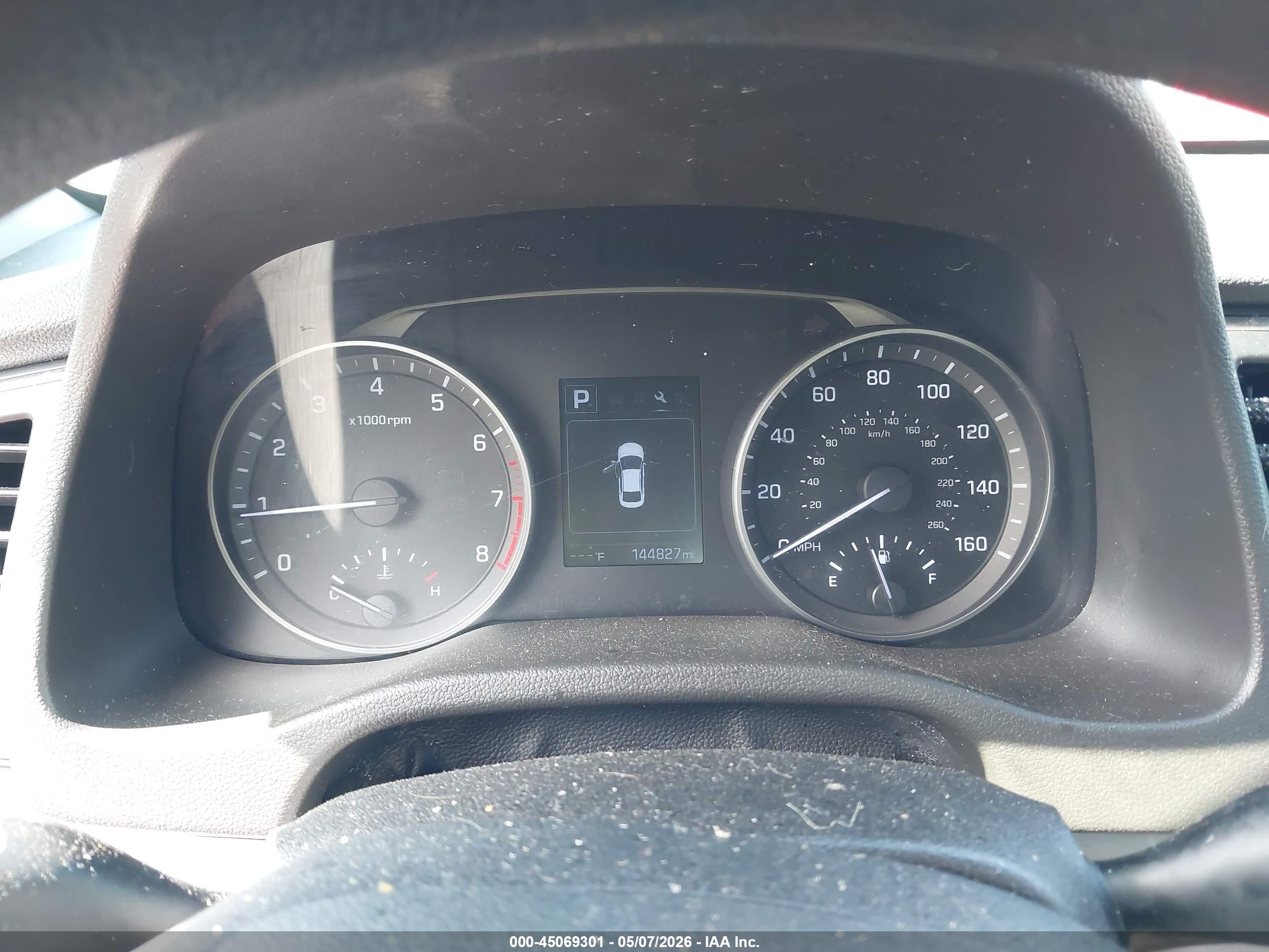 HYUNDAI ELANTRA image 7