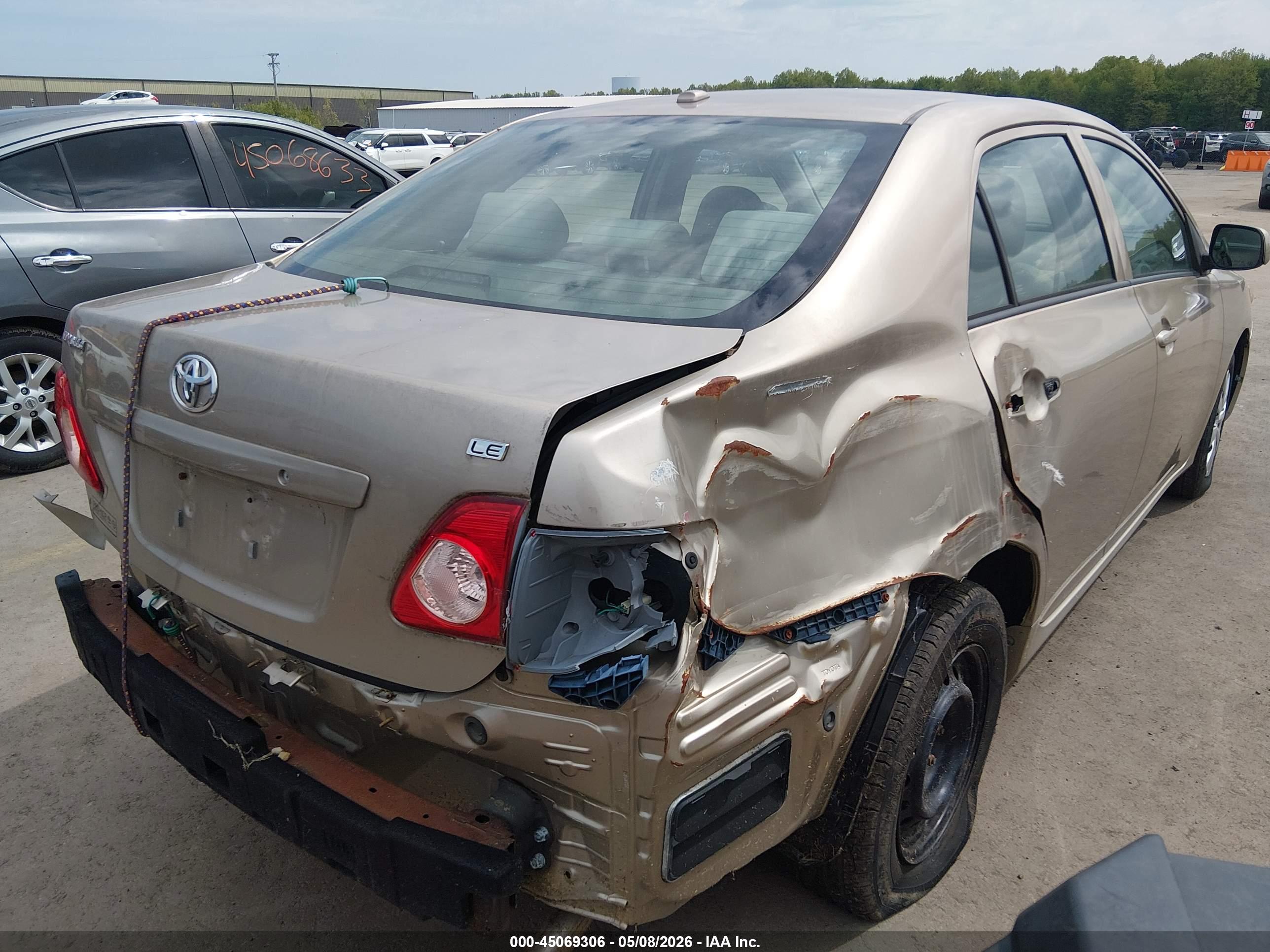 TOYOTA COROLLA image 6