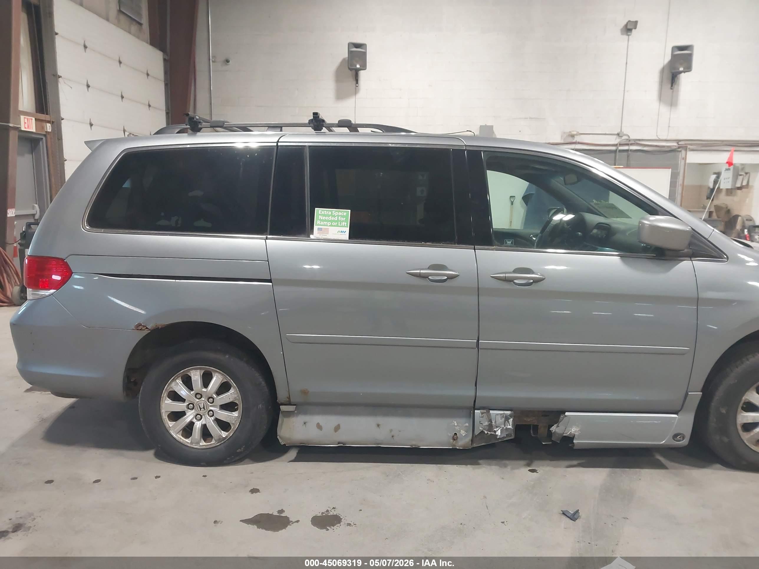 HONDA ODYSSEY image 6