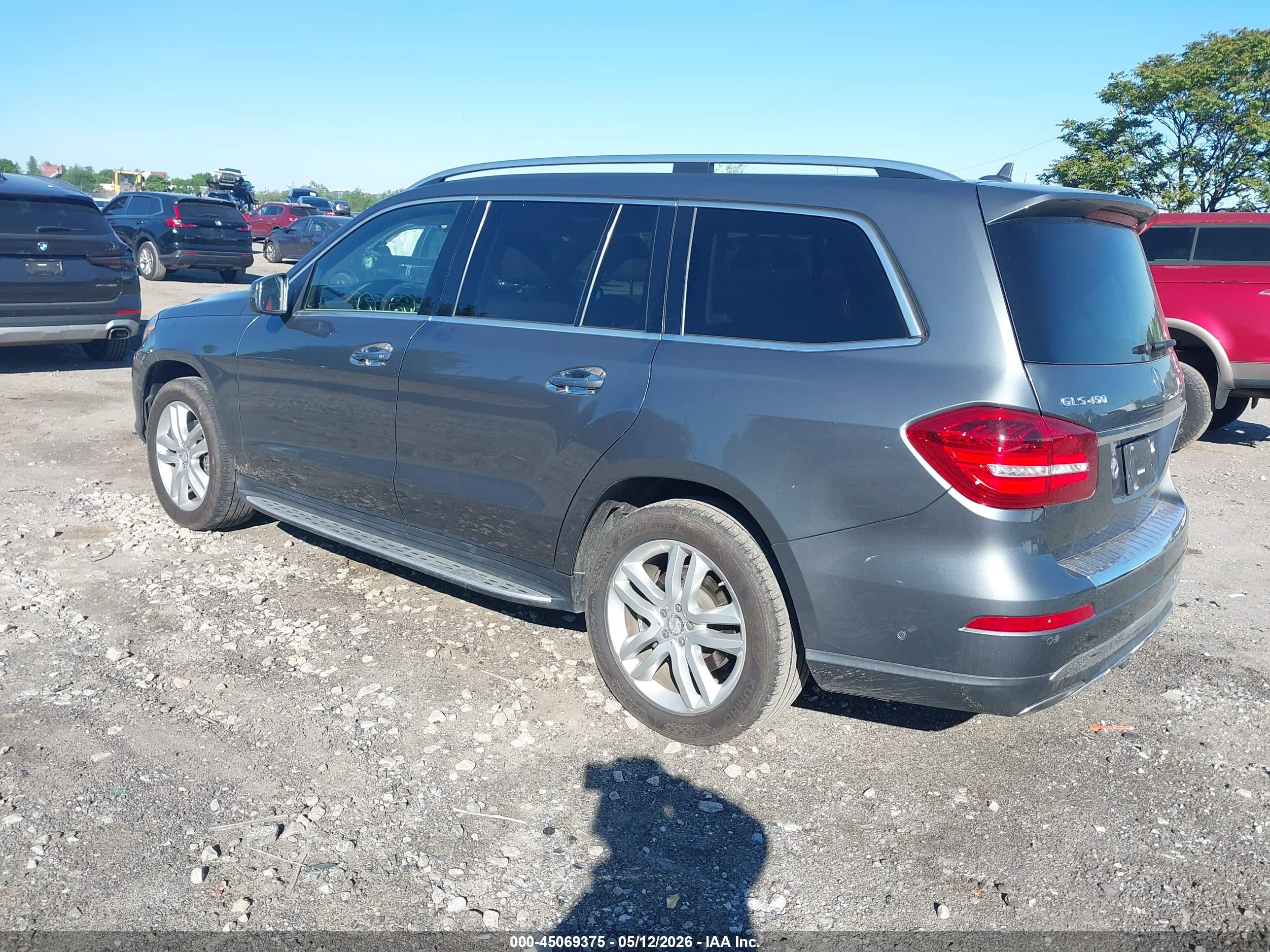 MERCEDES-BENZ GLS image 3