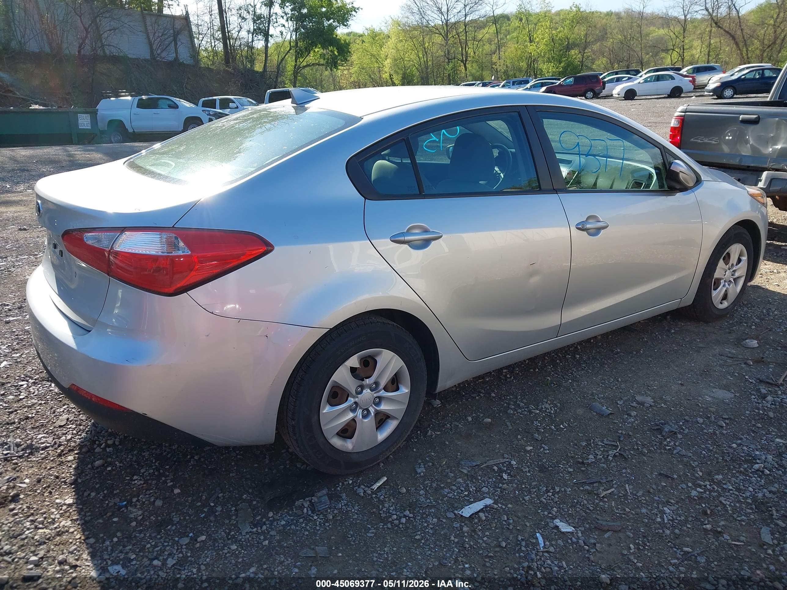 KIA FORTE image 4