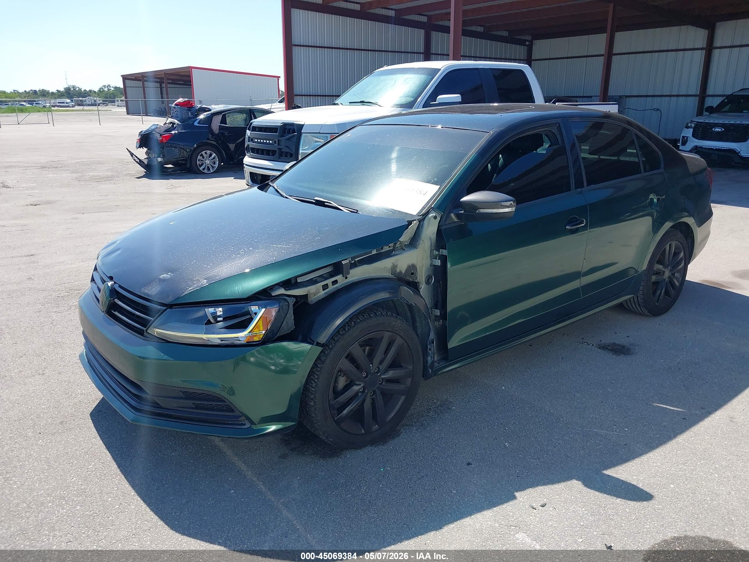 VOLKSWAGEN JETTA image 2