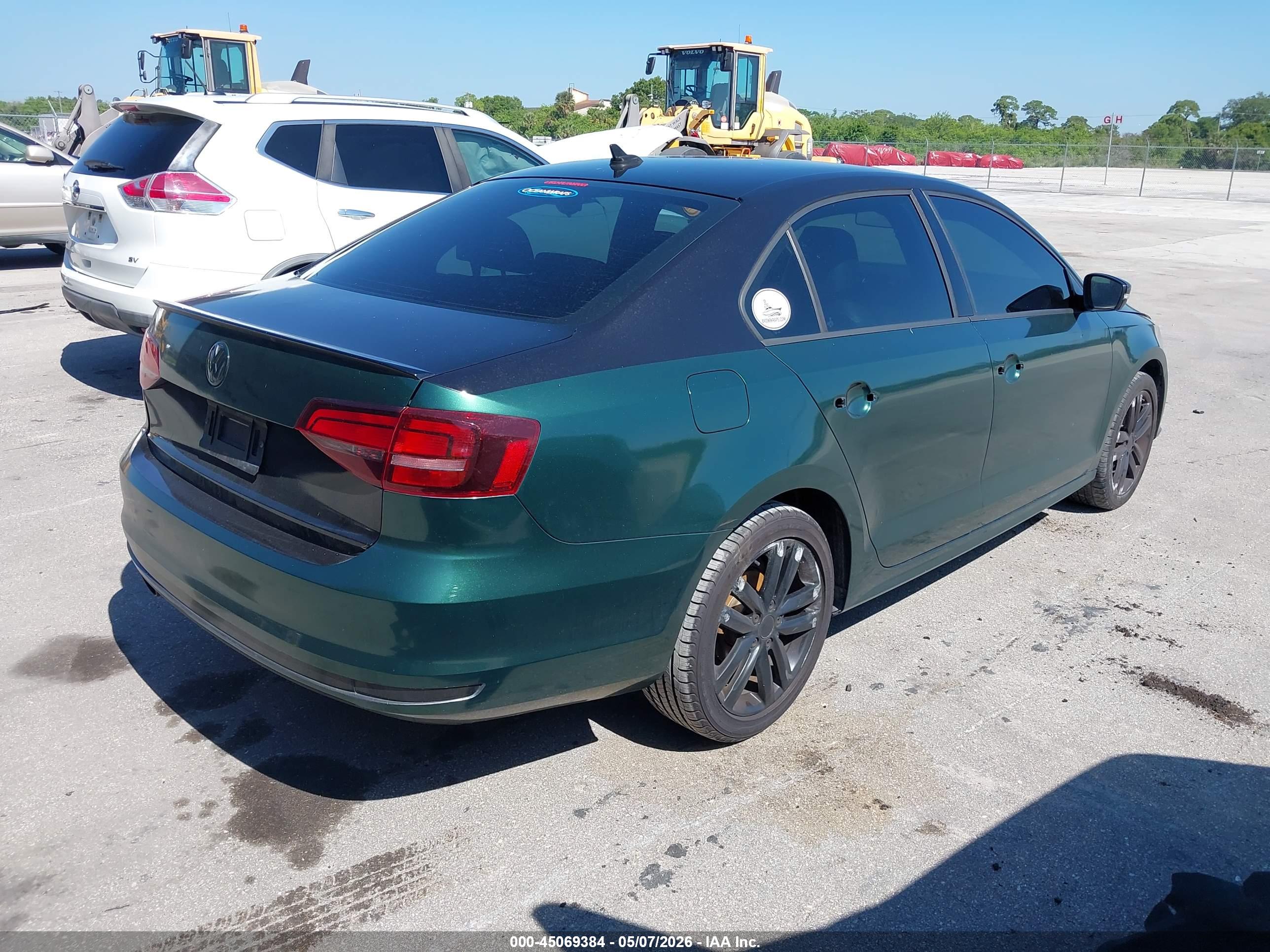 VOLKSWAGEN JETTA image 4