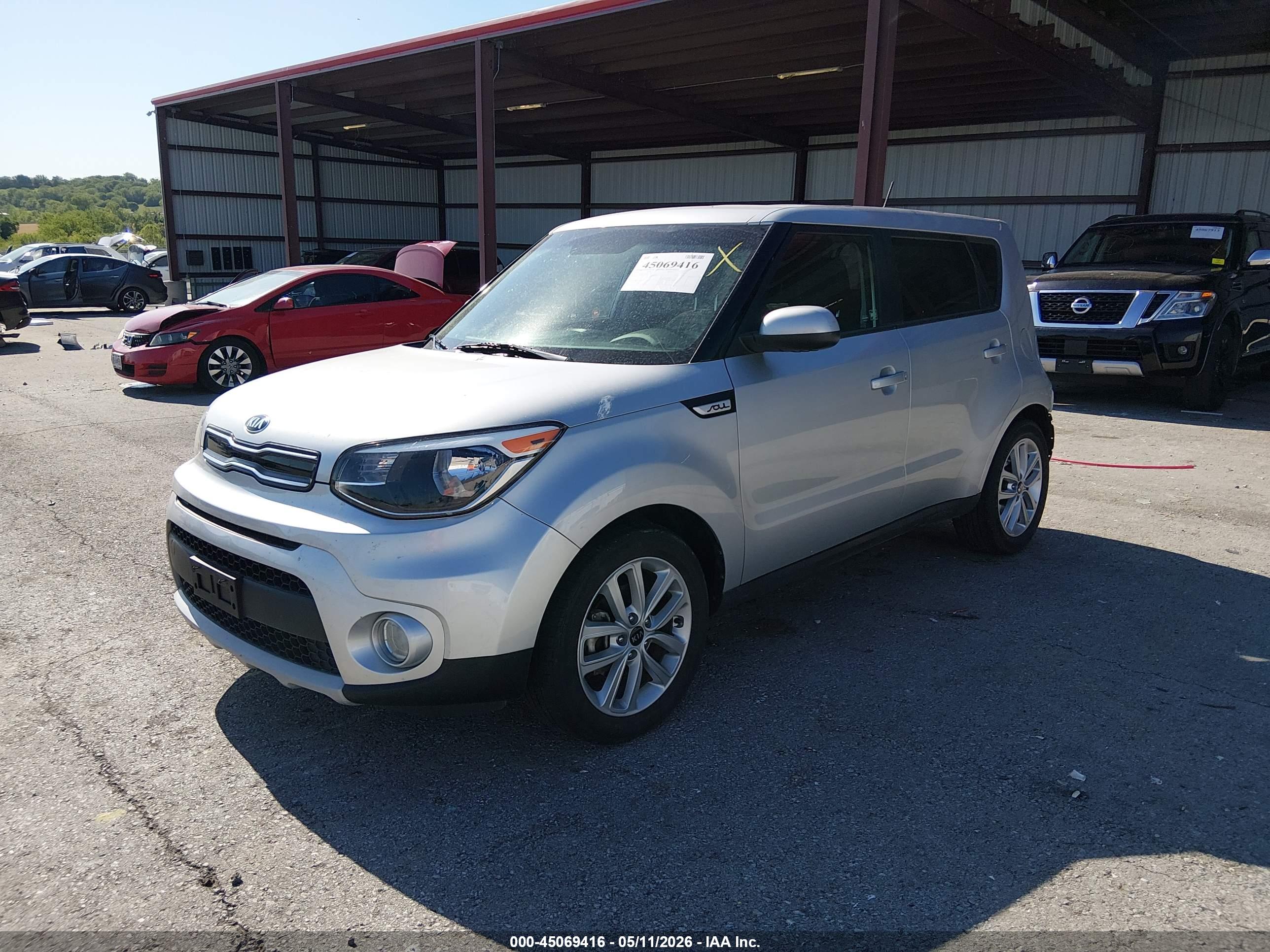 KIA SOUL image 2