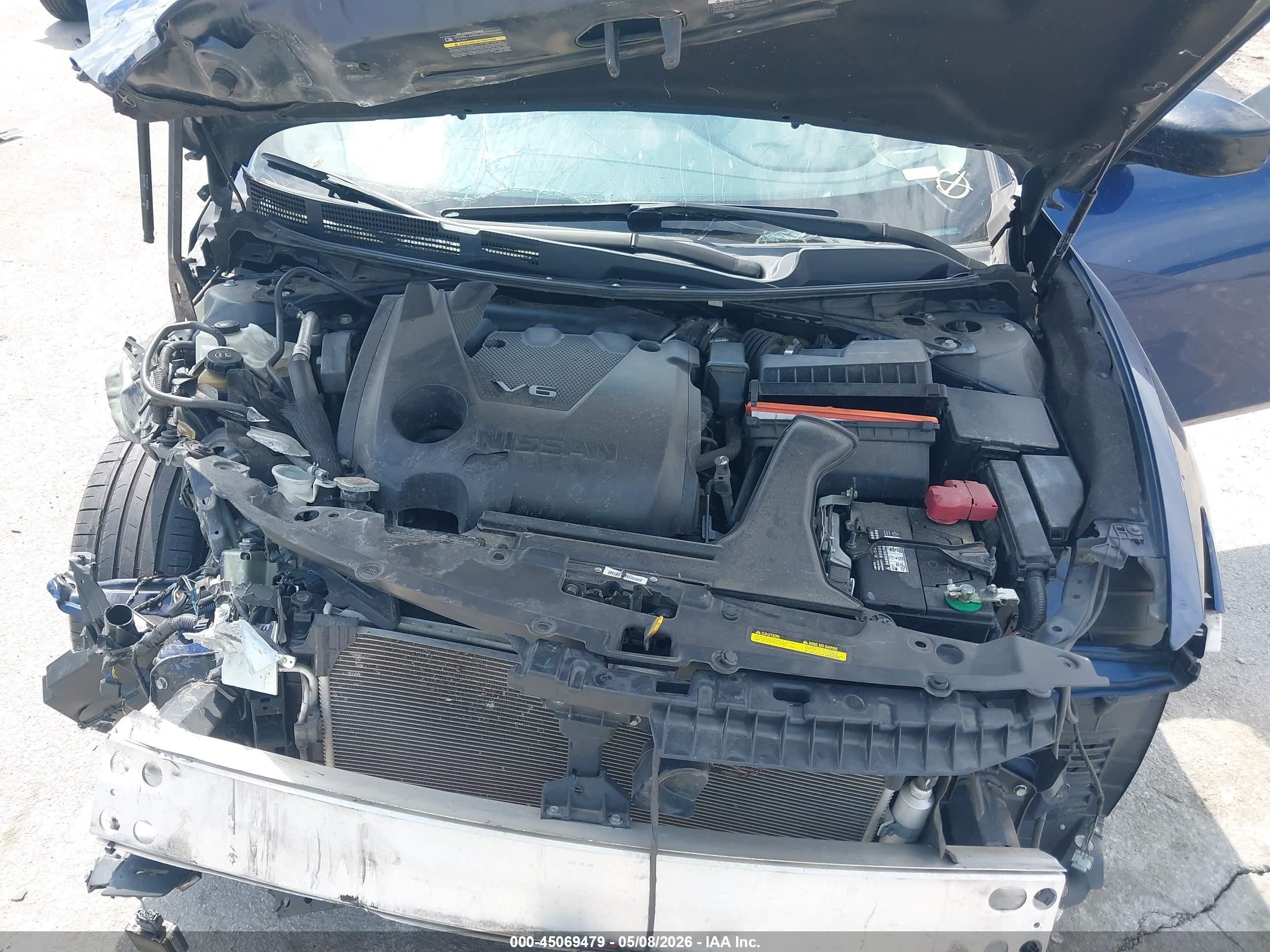 NISSAN MAXIMA image 10