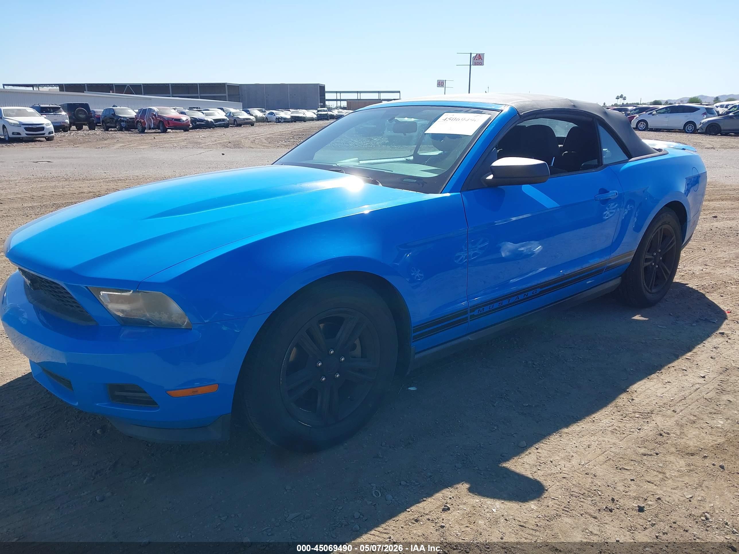 FORD MUSTANG image 2