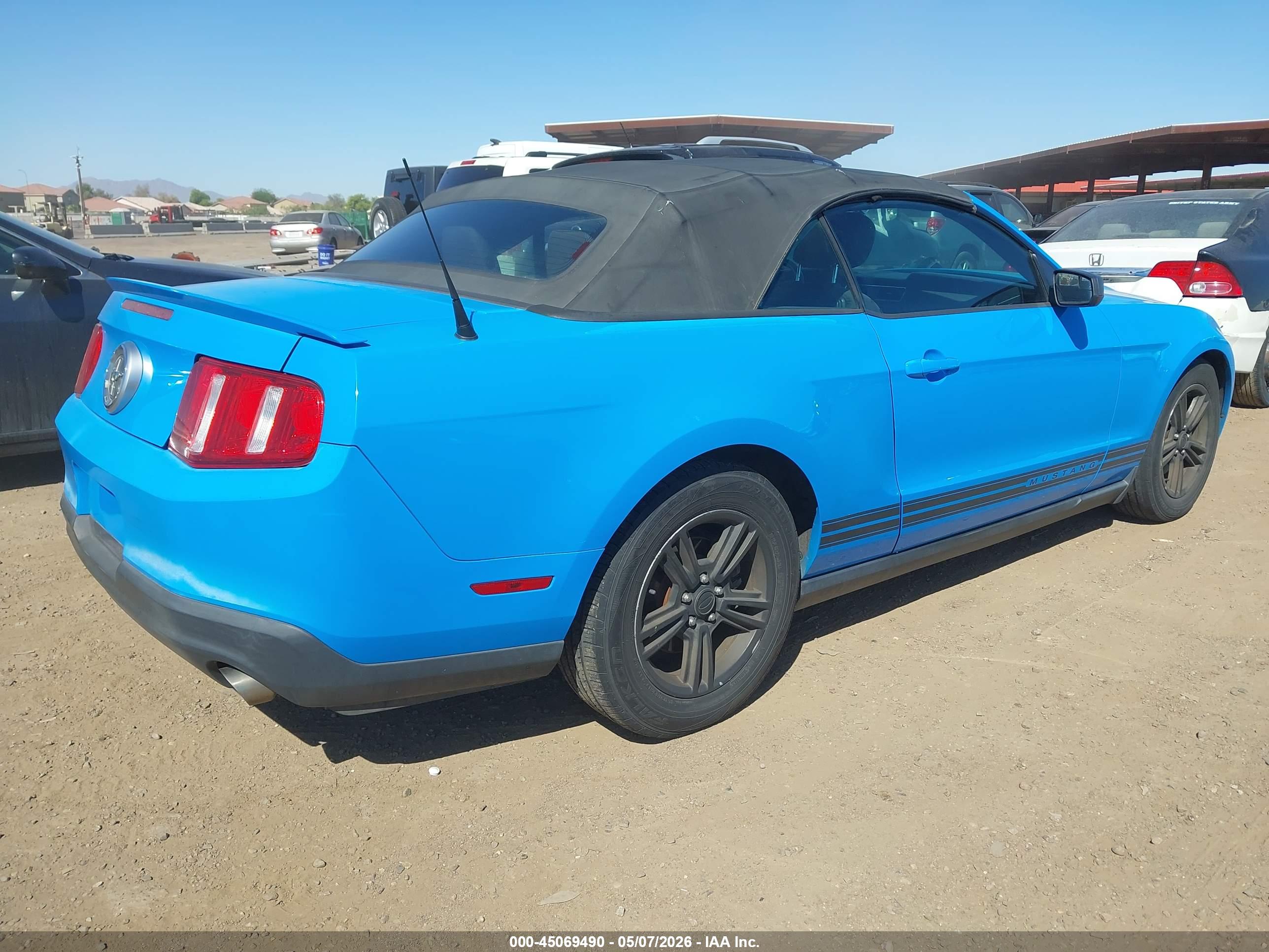 FORD MUSTANG image 4