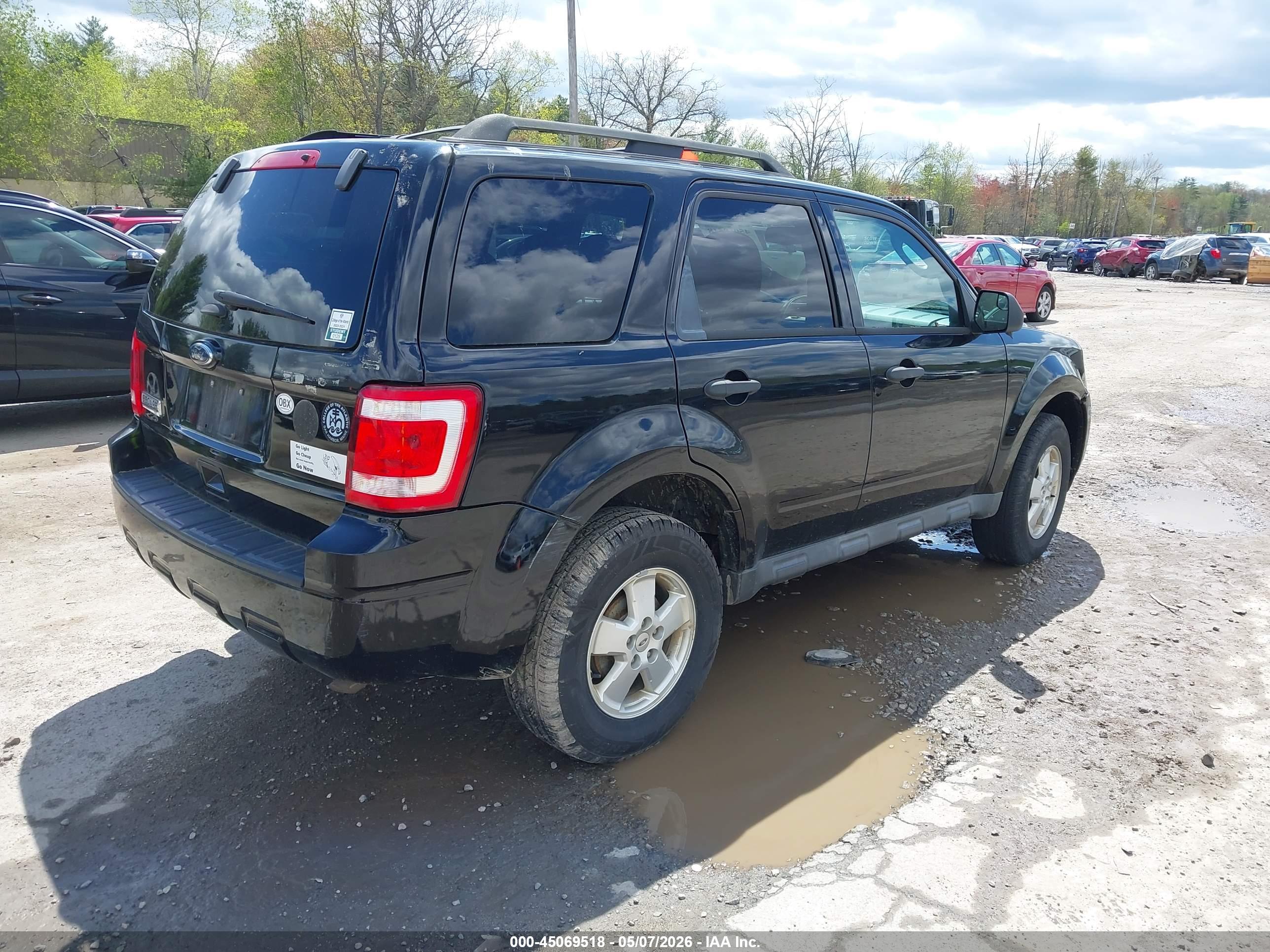 FORD ESCAPE image 4