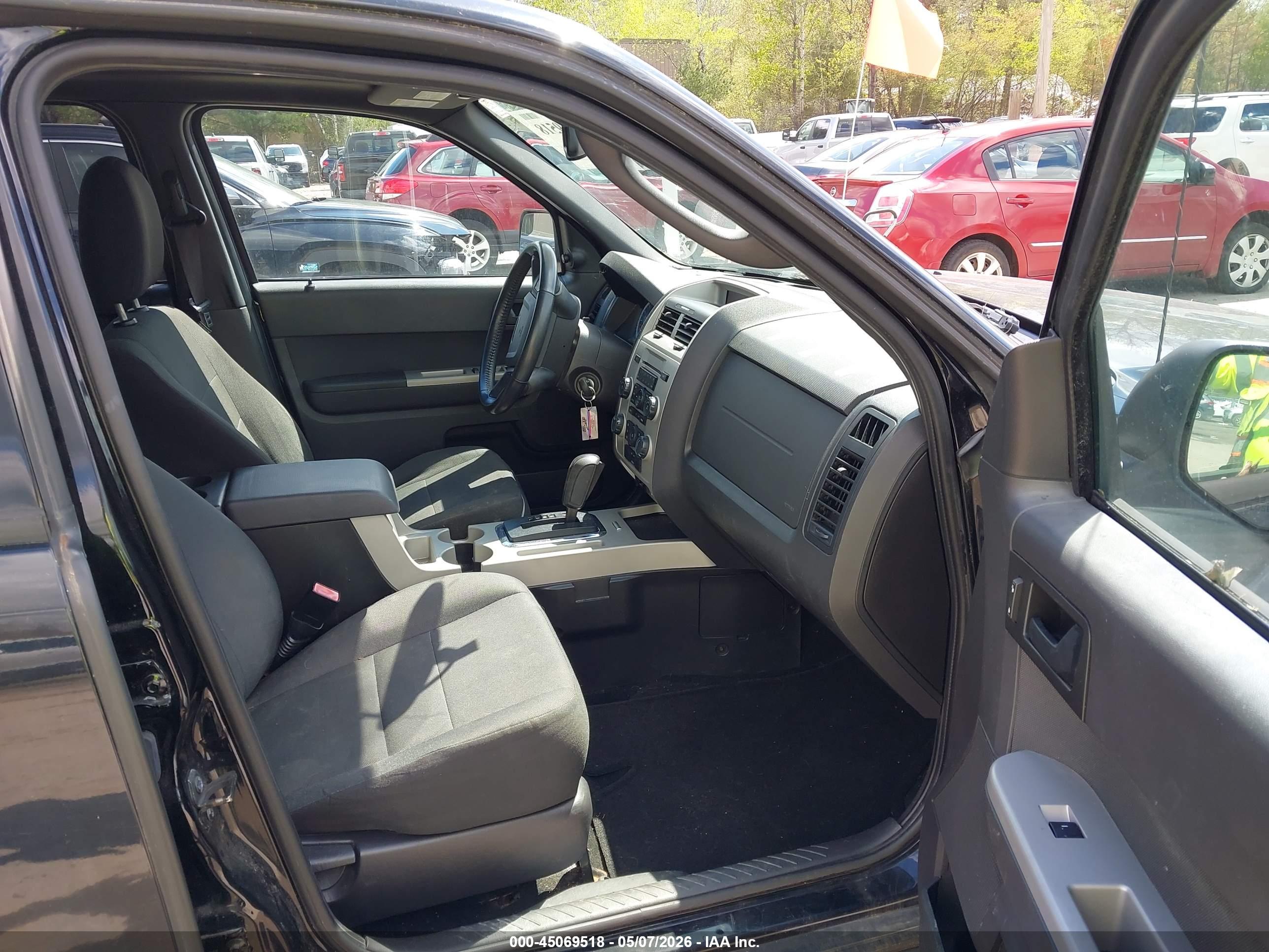 FORD ESCAPE image 5