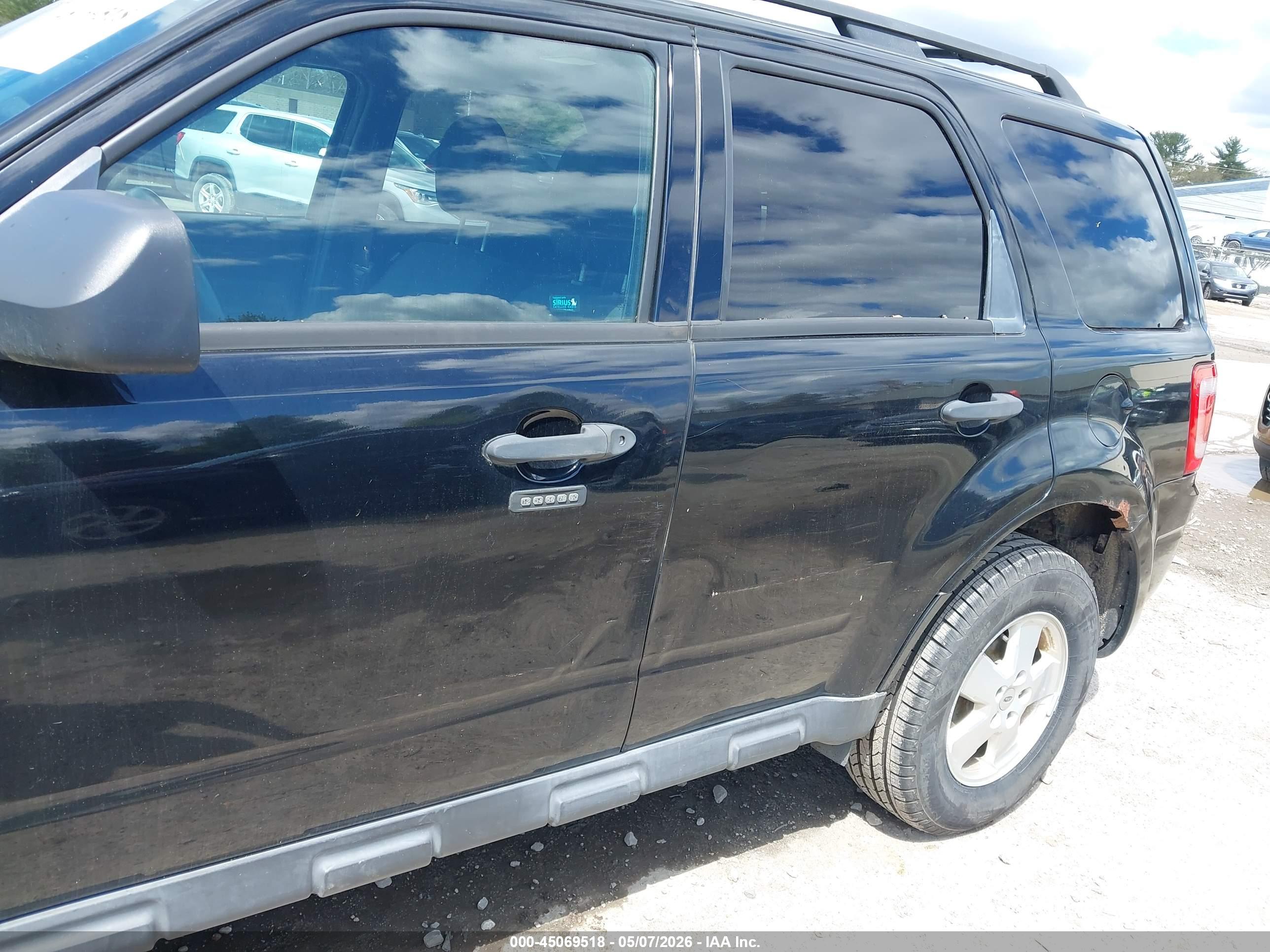 FORD ESCAPE image 6