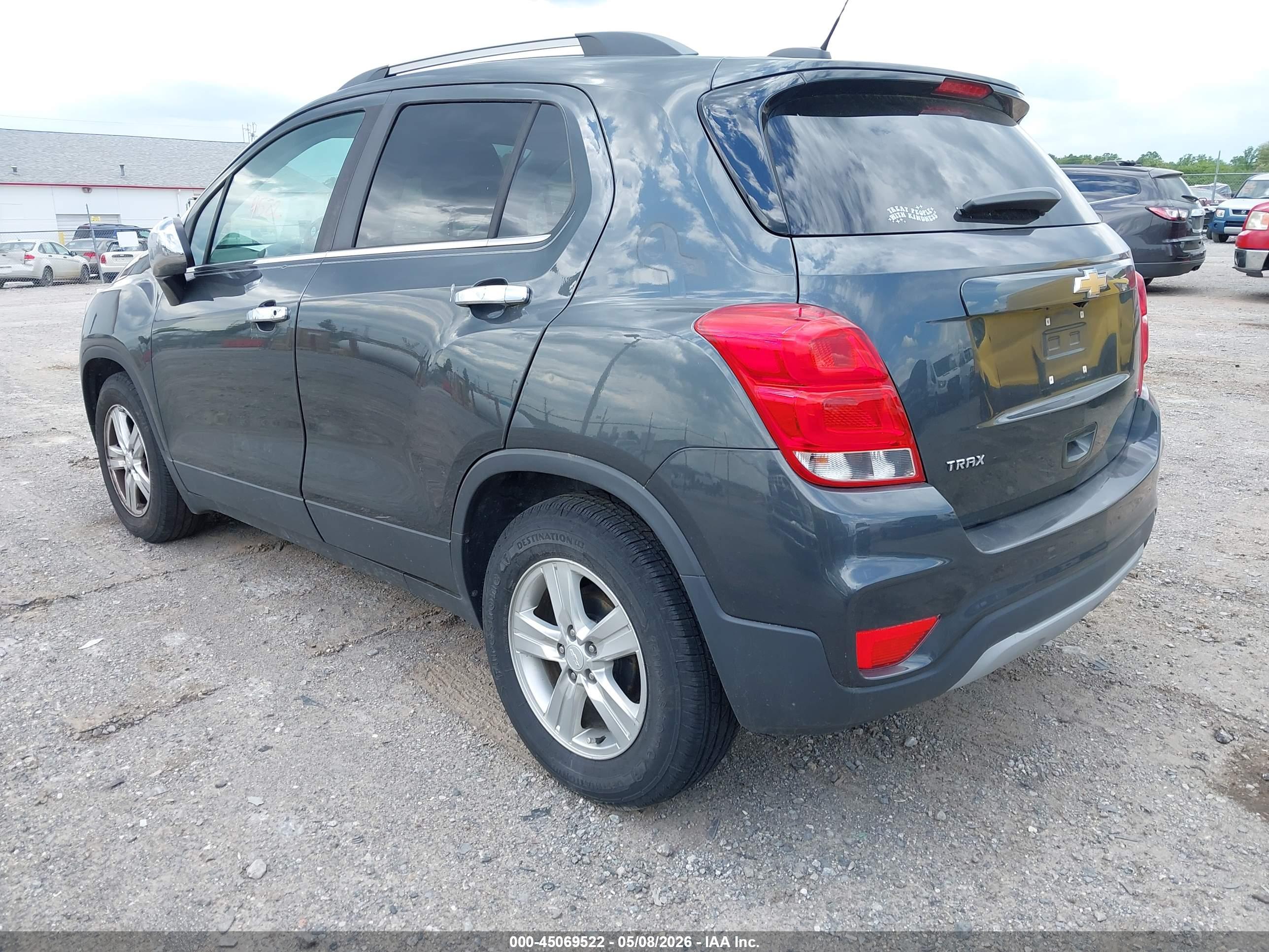 CHEVROLET TRAX image 3