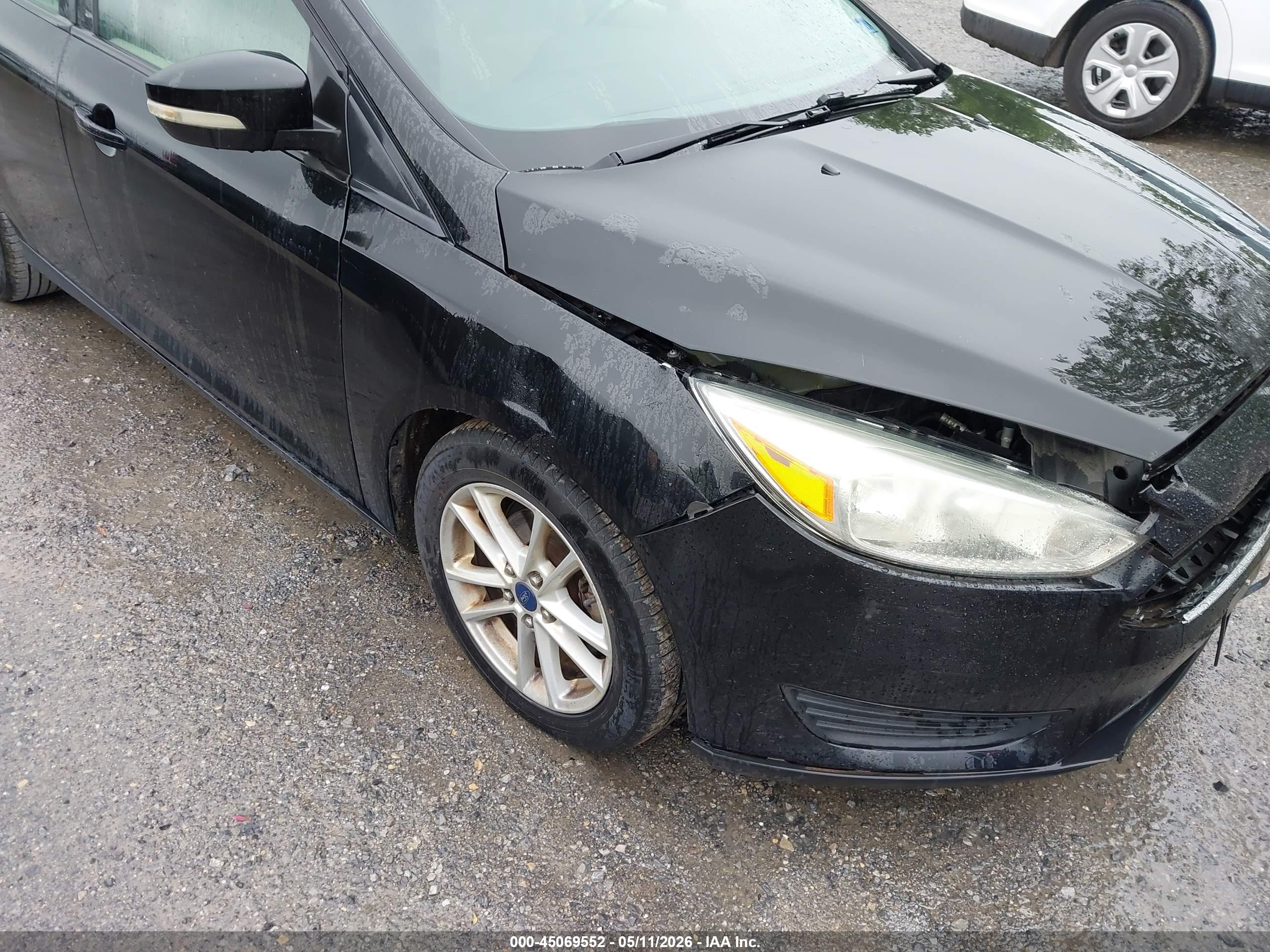 FORD FOCUS image 6