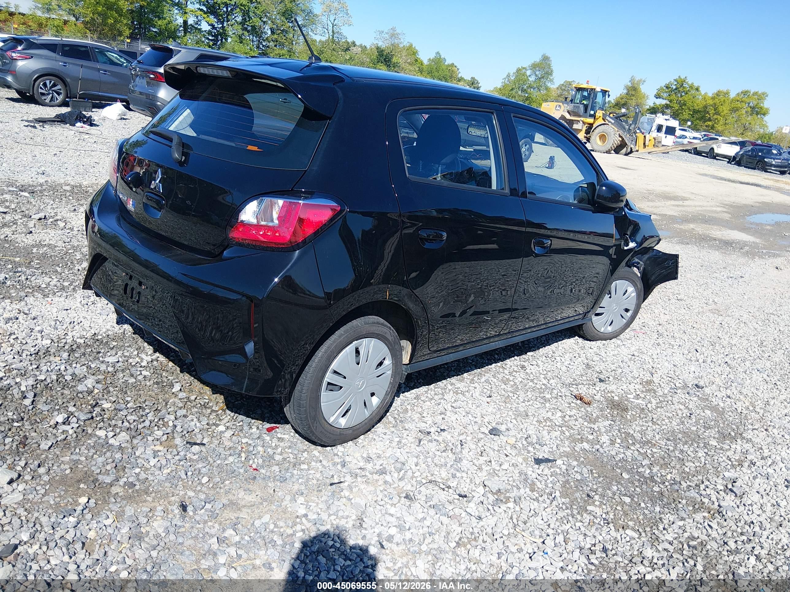 MITSUBISHI MIRAGE image 4