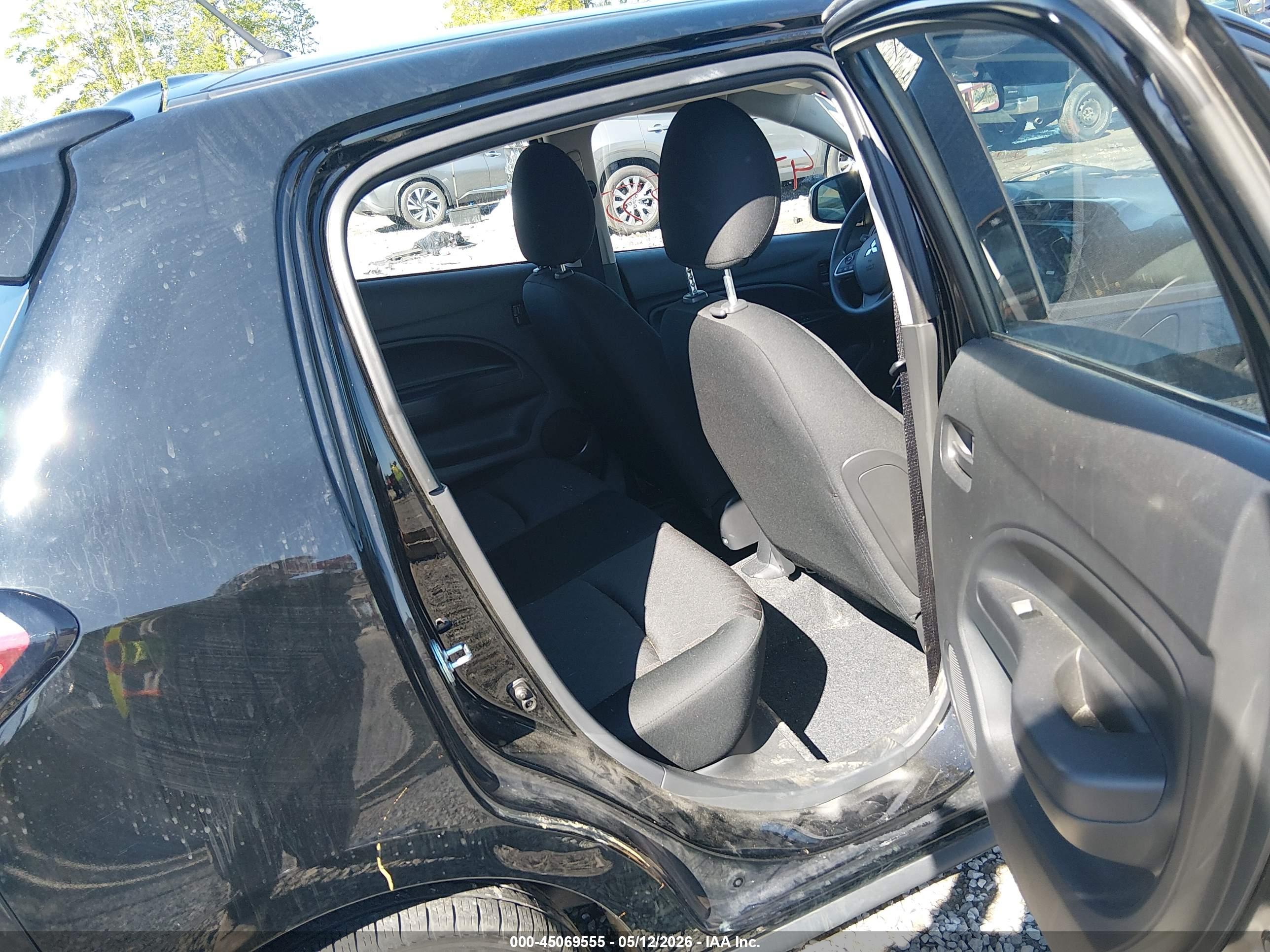 MITSUBISHI MIRAGE image 8