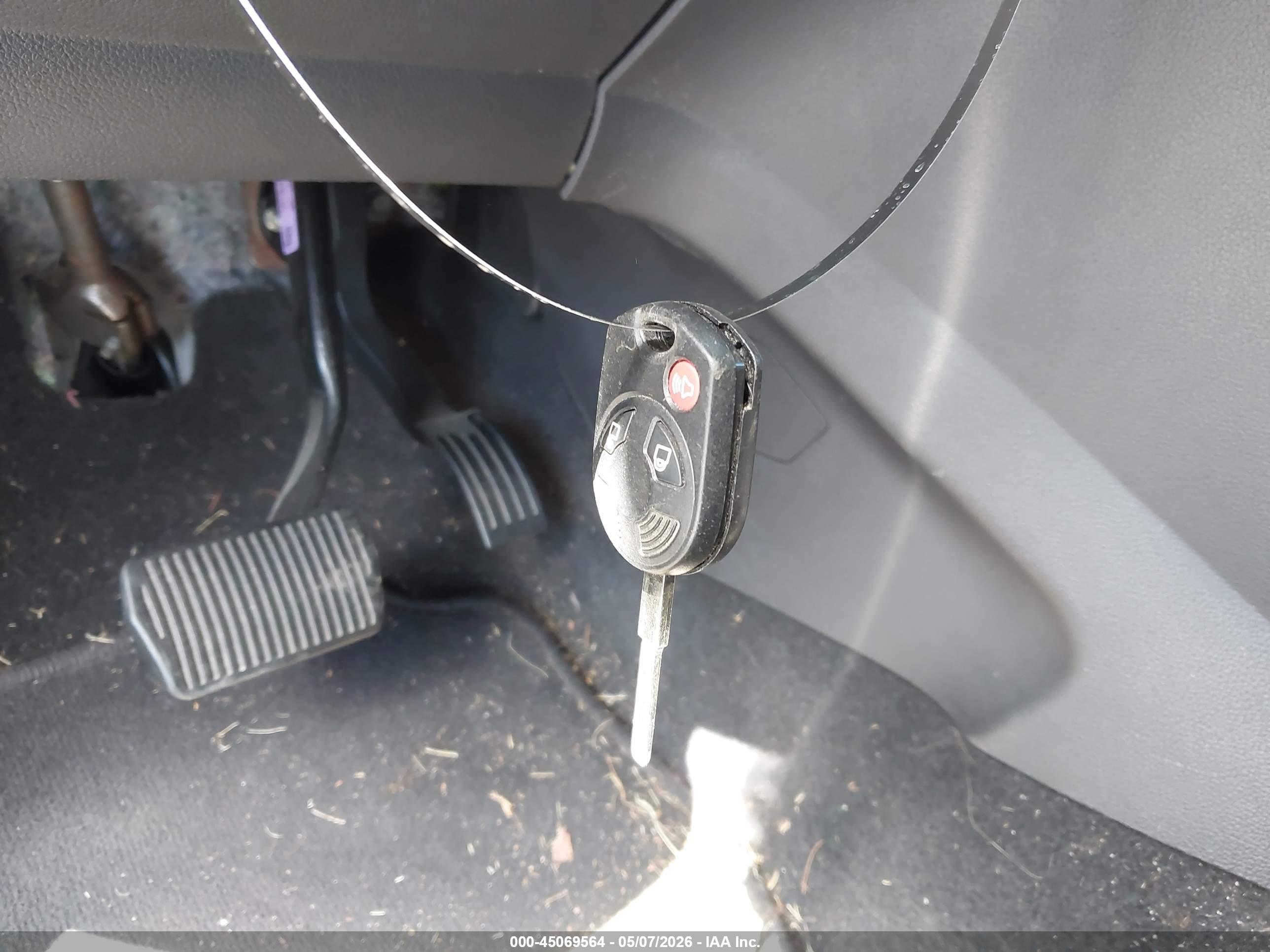 FORD ESCAPE image 11