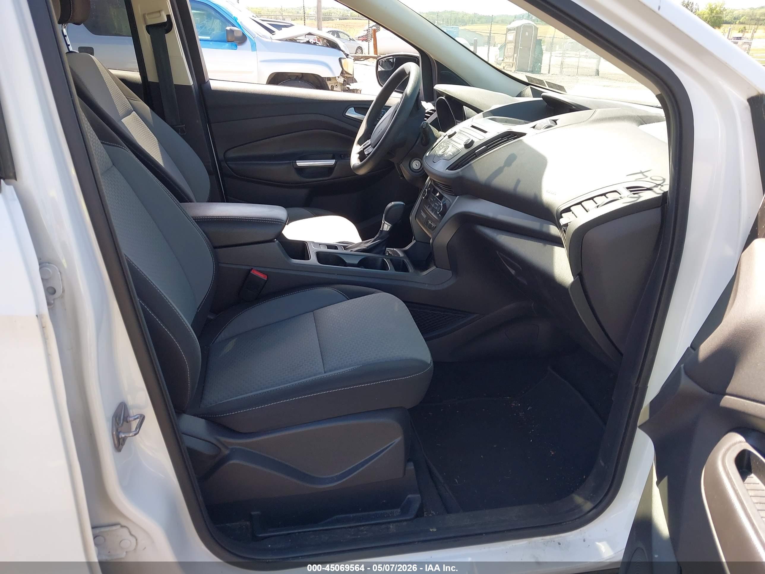 FORD ESCAPE image 5