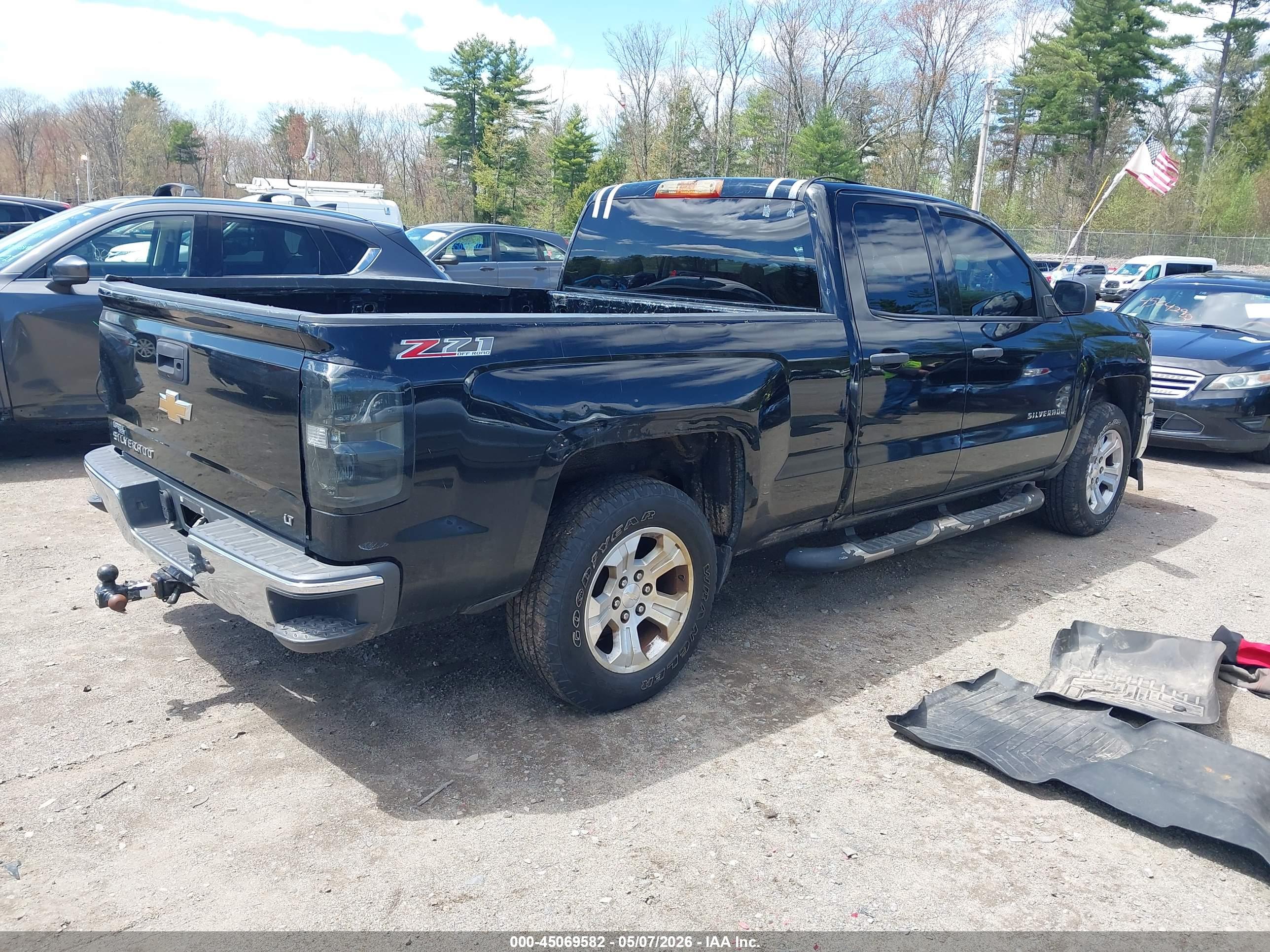 CHEVROLET SILVERADO image 4