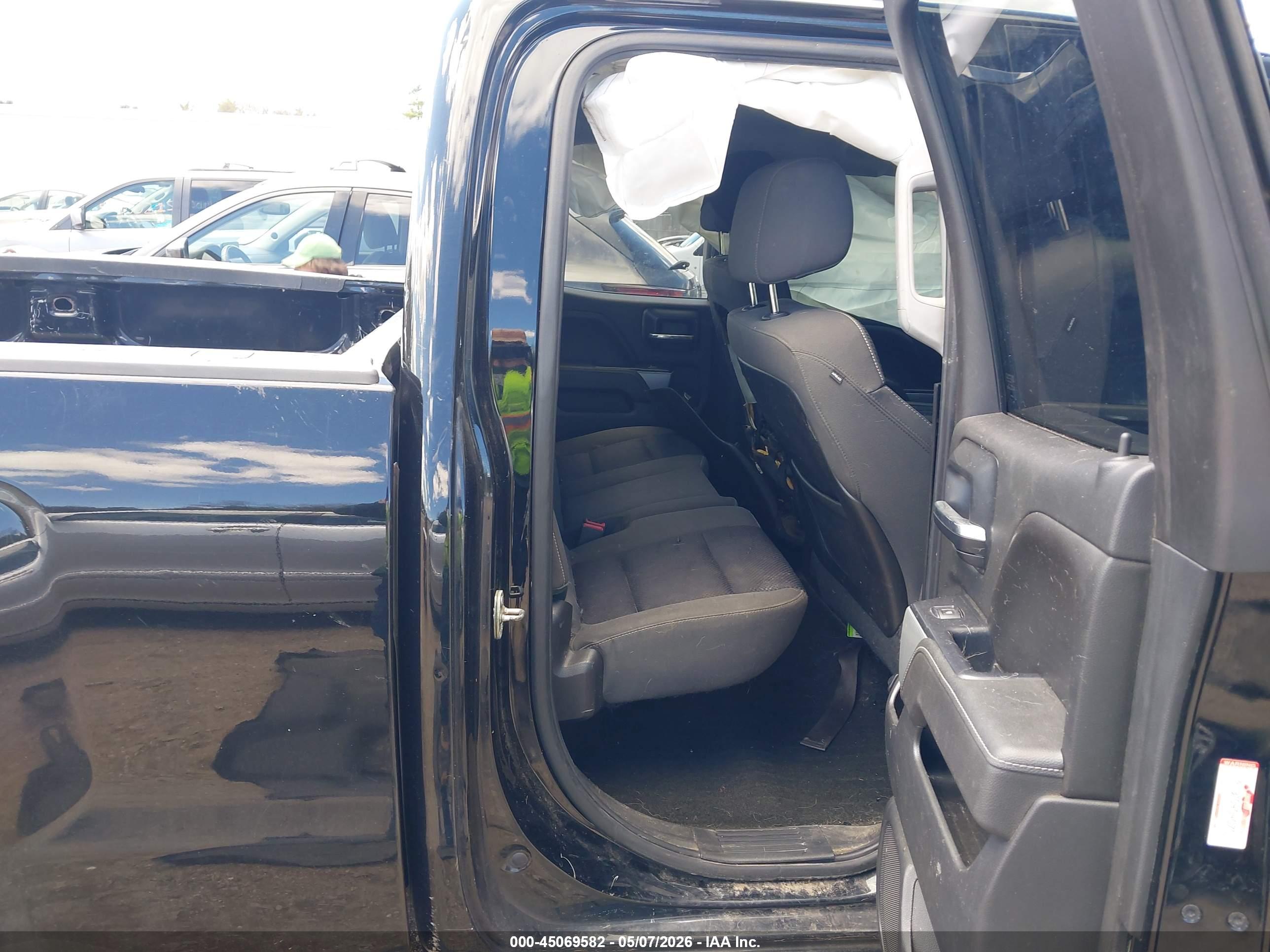 CHEVROLET SILVERADO image 8