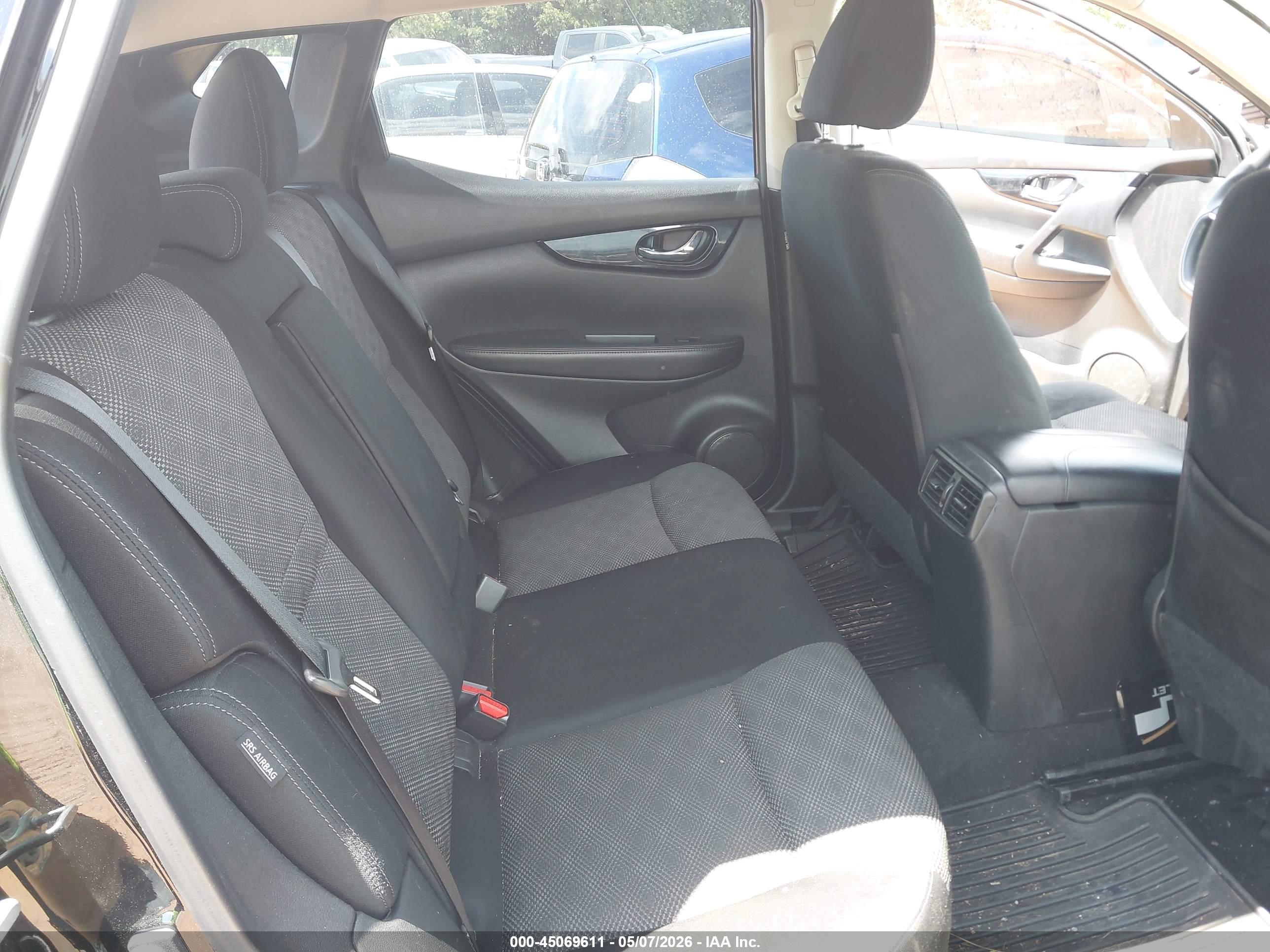 NISSAN ROGUE image 8