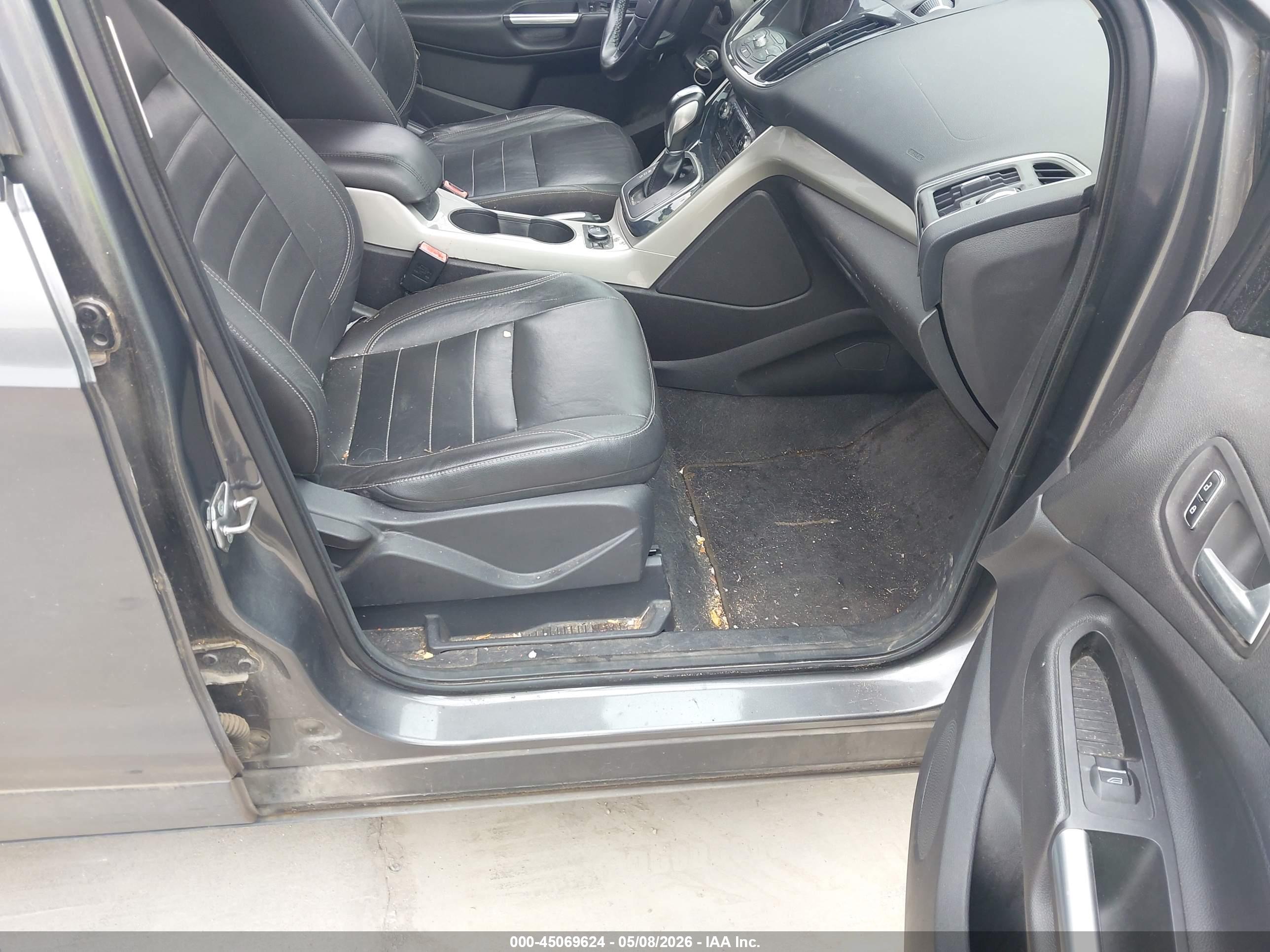 FORD ESCAPE image 5