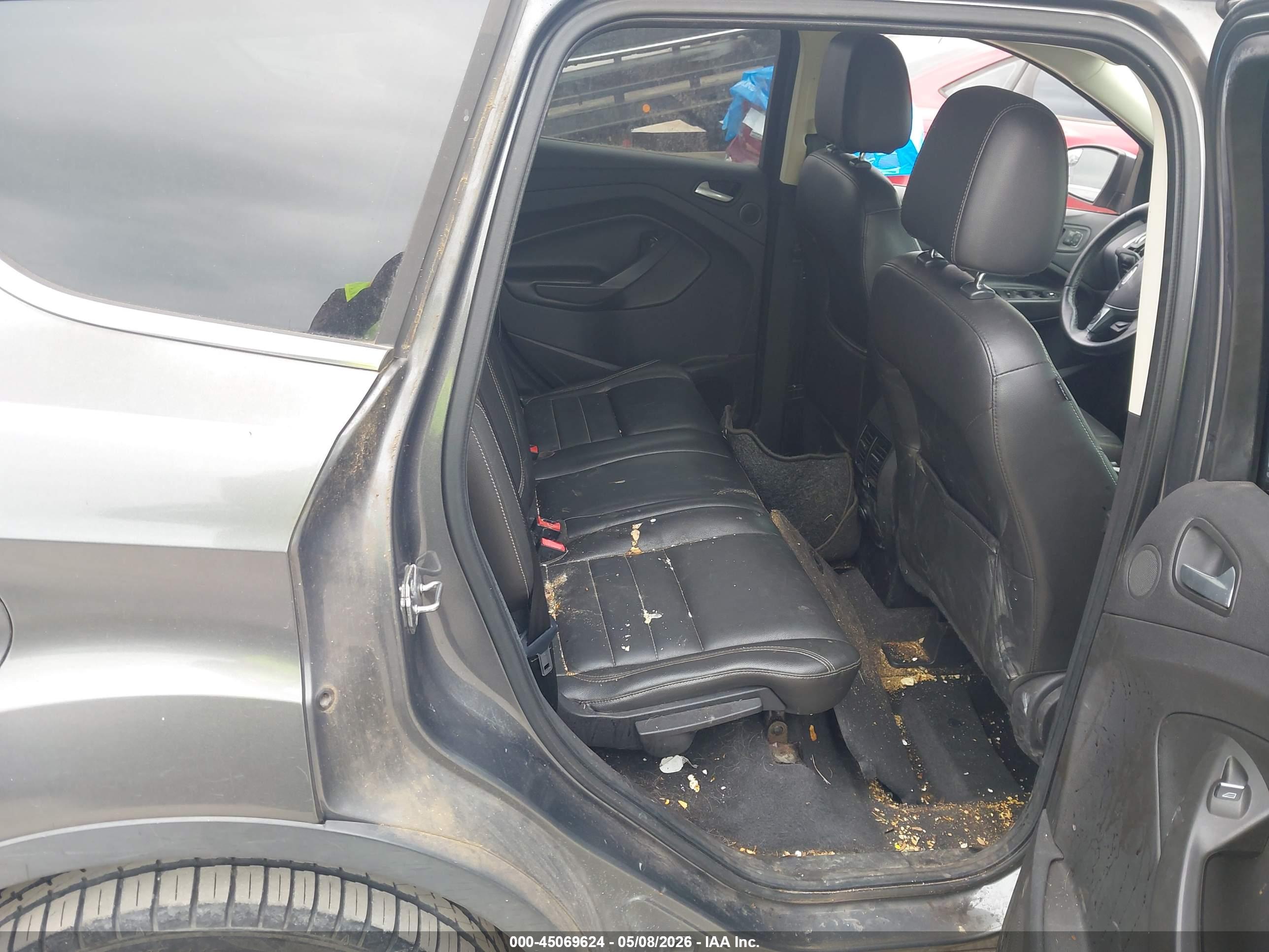 FORD ESCAPE image 8