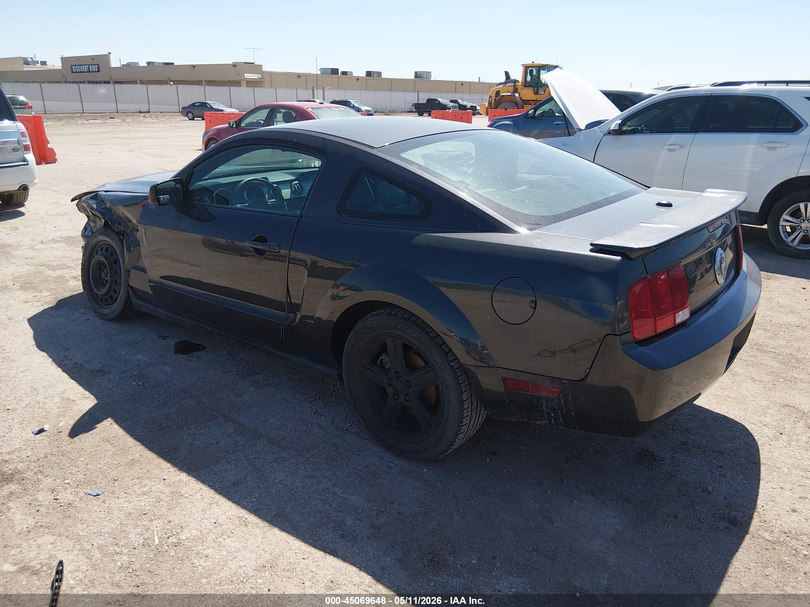 FORD MUSTANG image 3
