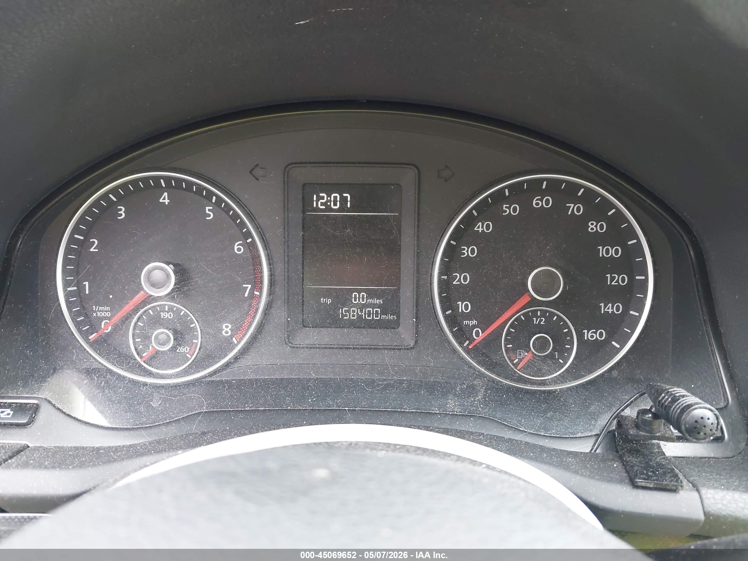 VOLKSWAGEN JETTA image 7