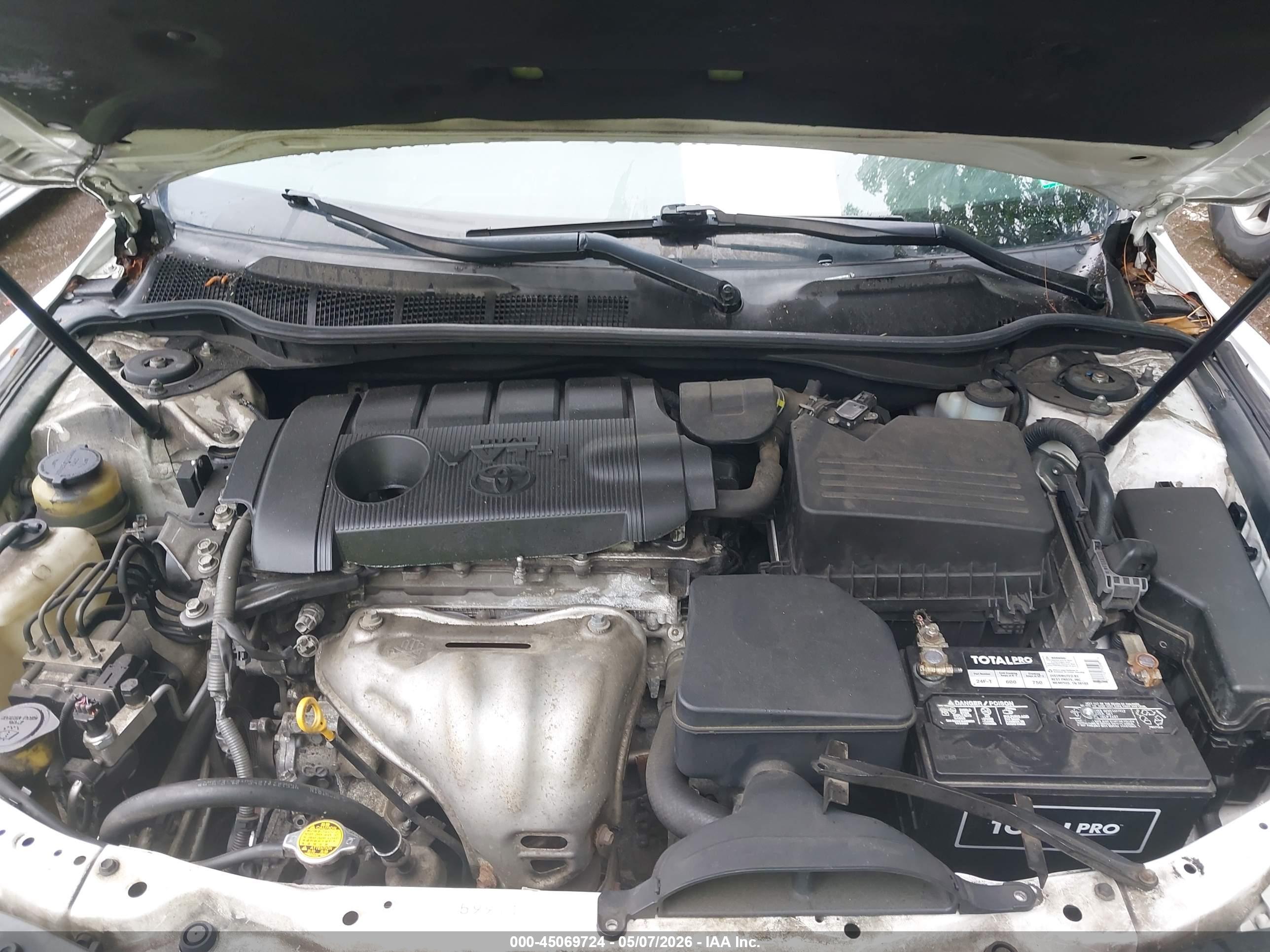 TOYOTA CAMRY image 10