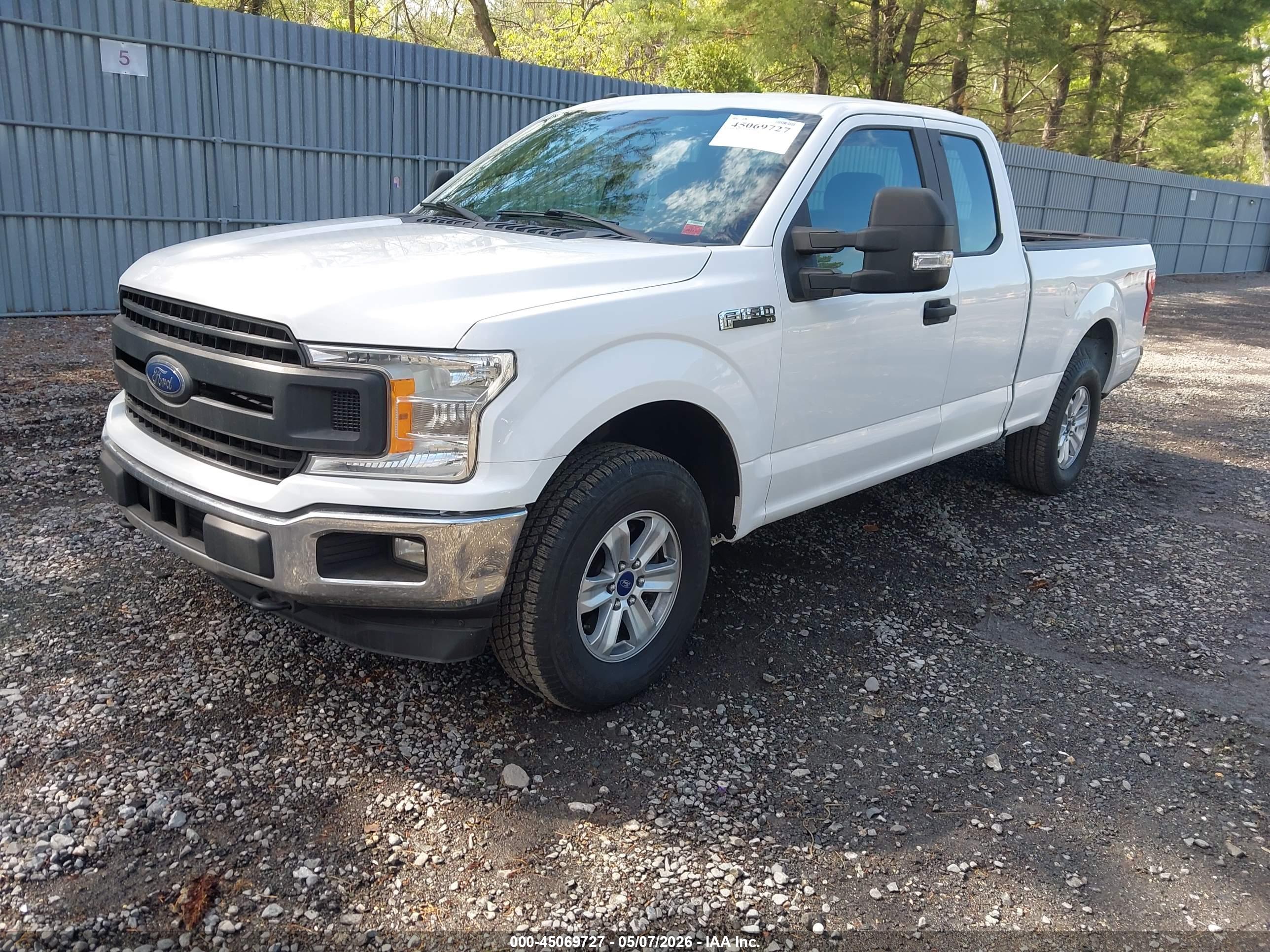 FORD F-150 image 2