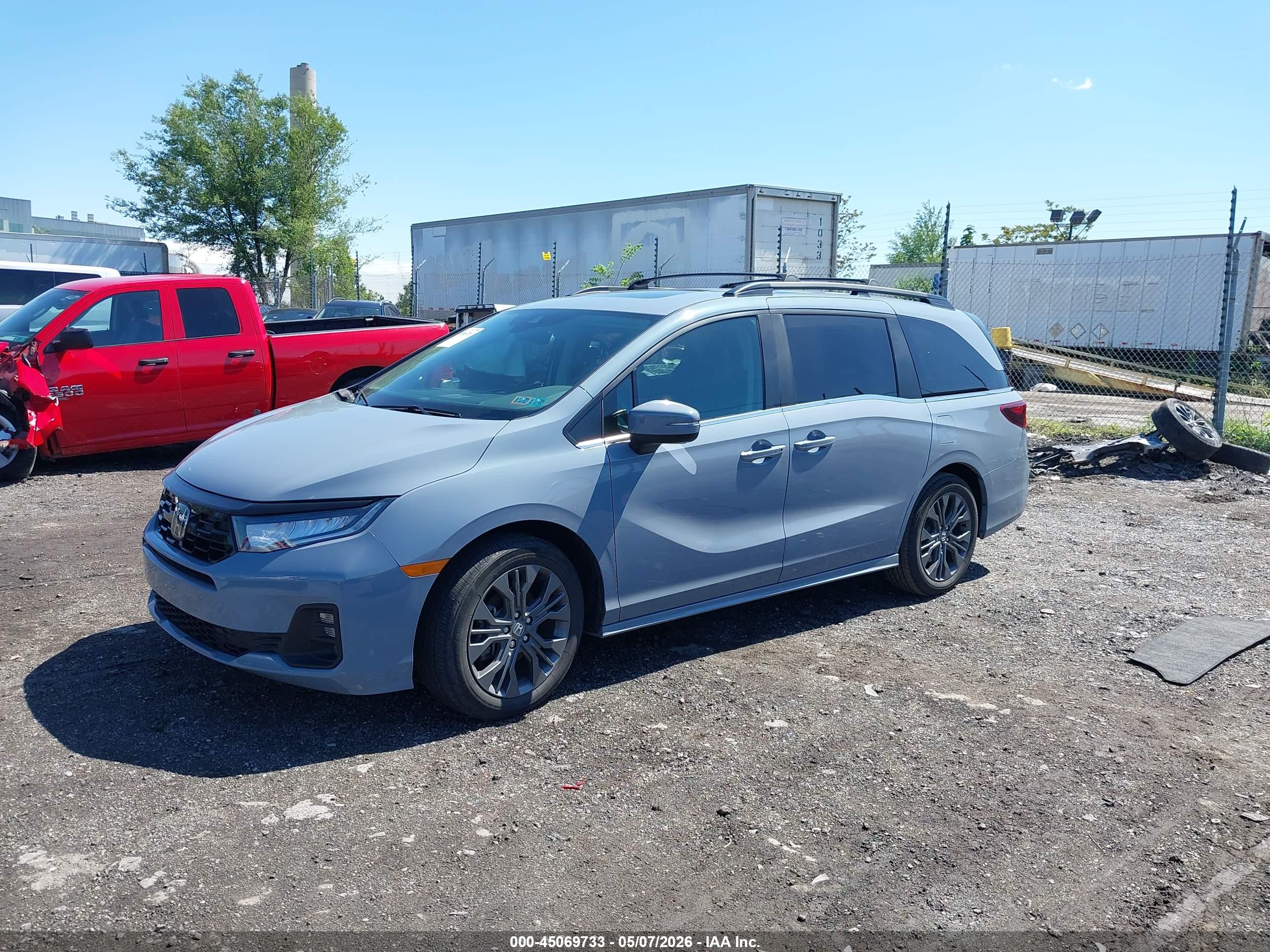 HONDA ODYSSEY image 2