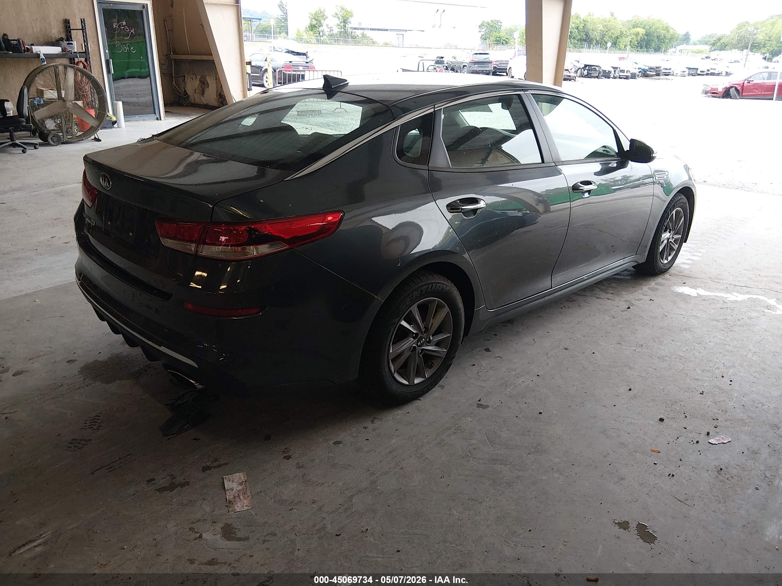 KIA OPTIMA image 4