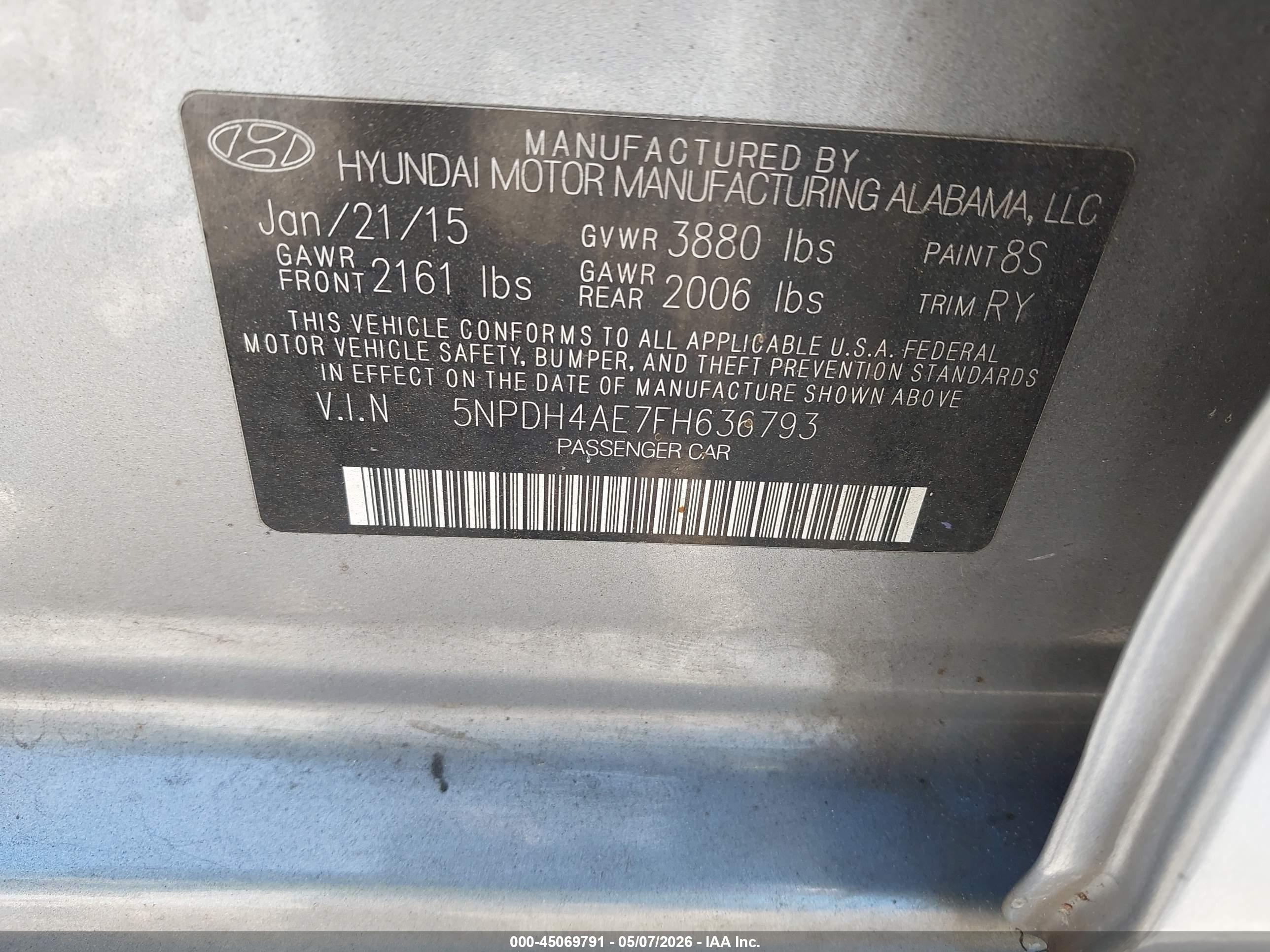 HYUNDAI ELANTRA image 9