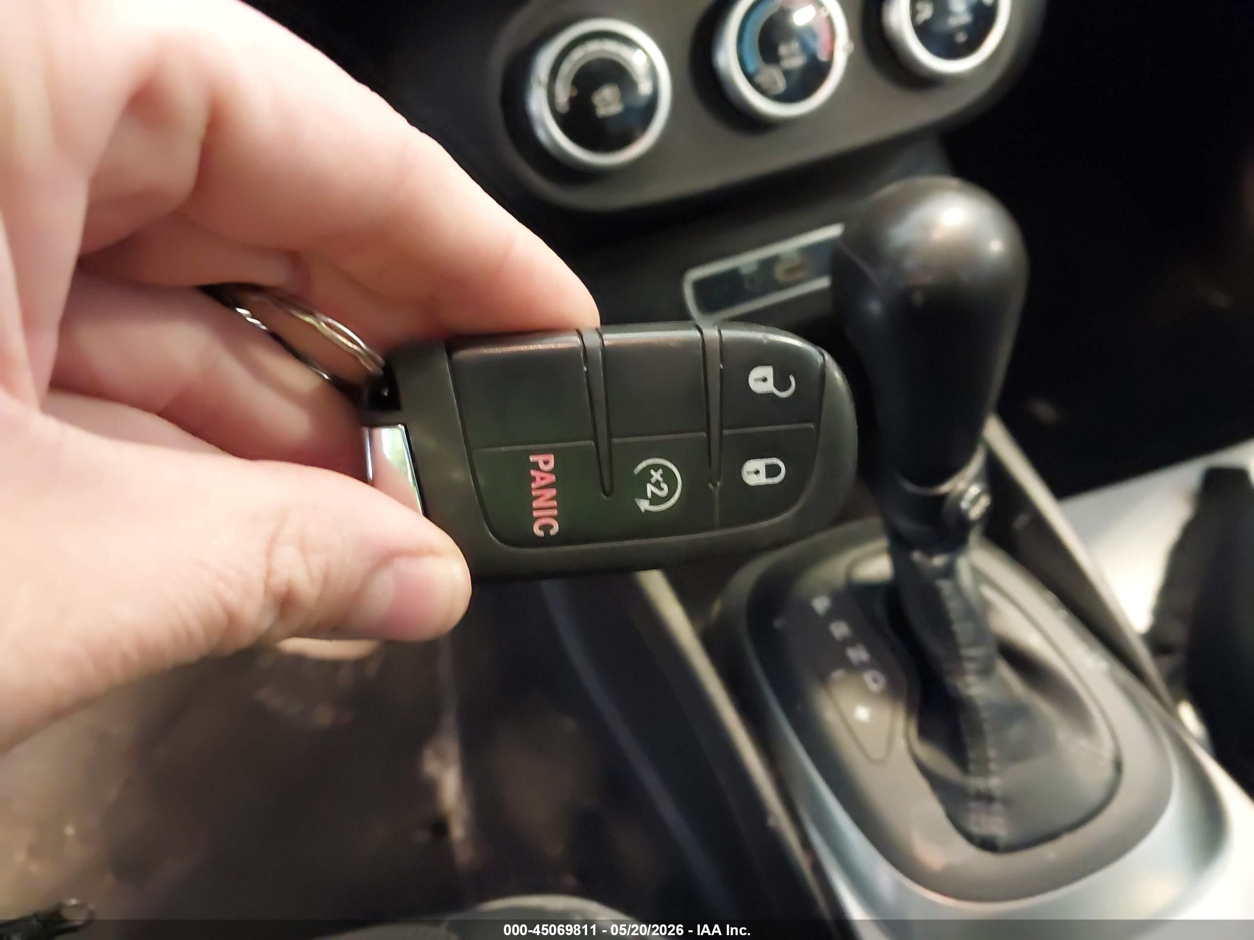 FIAT 500X image 11
