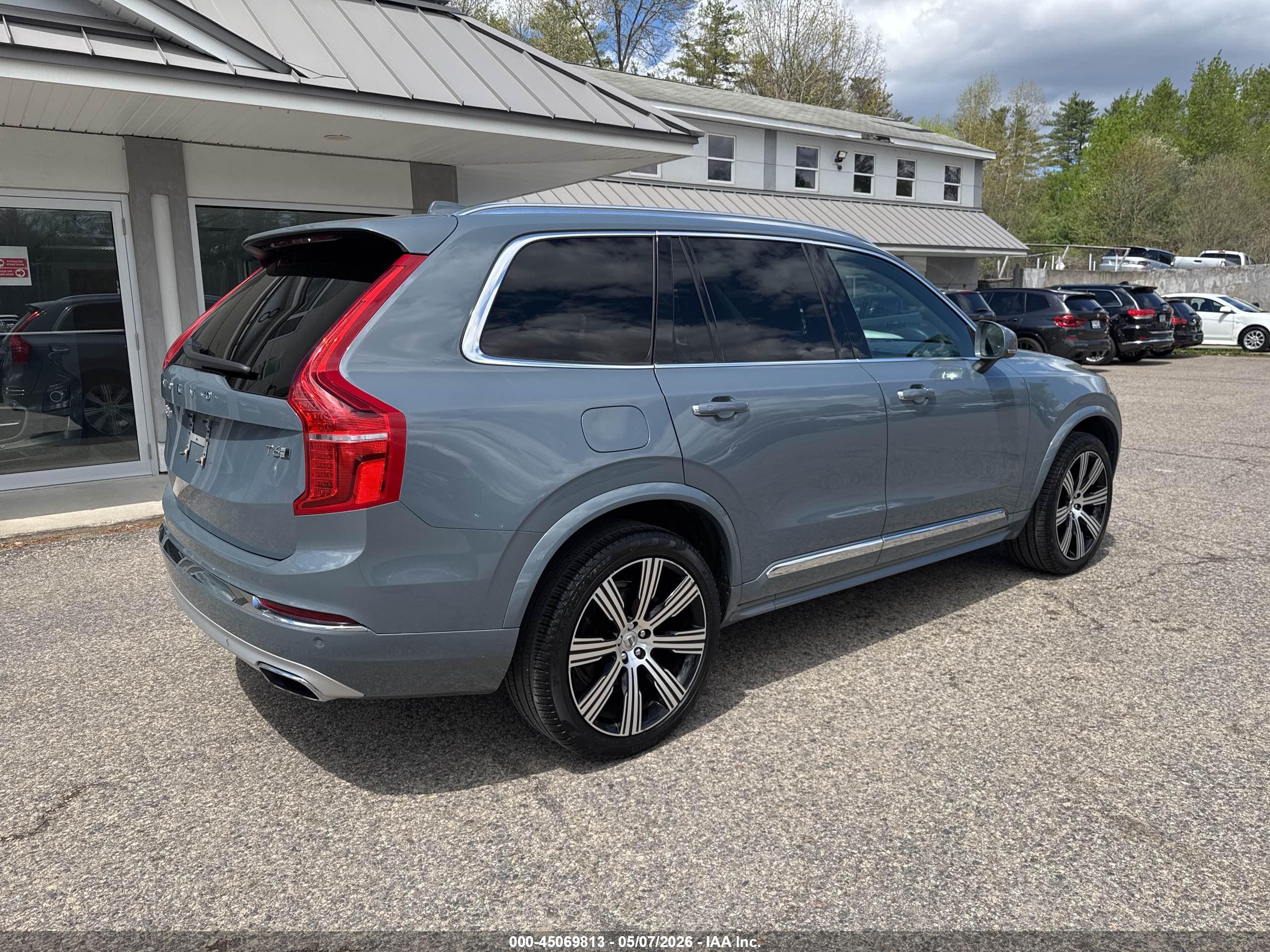 VOLVO XC90 image 4