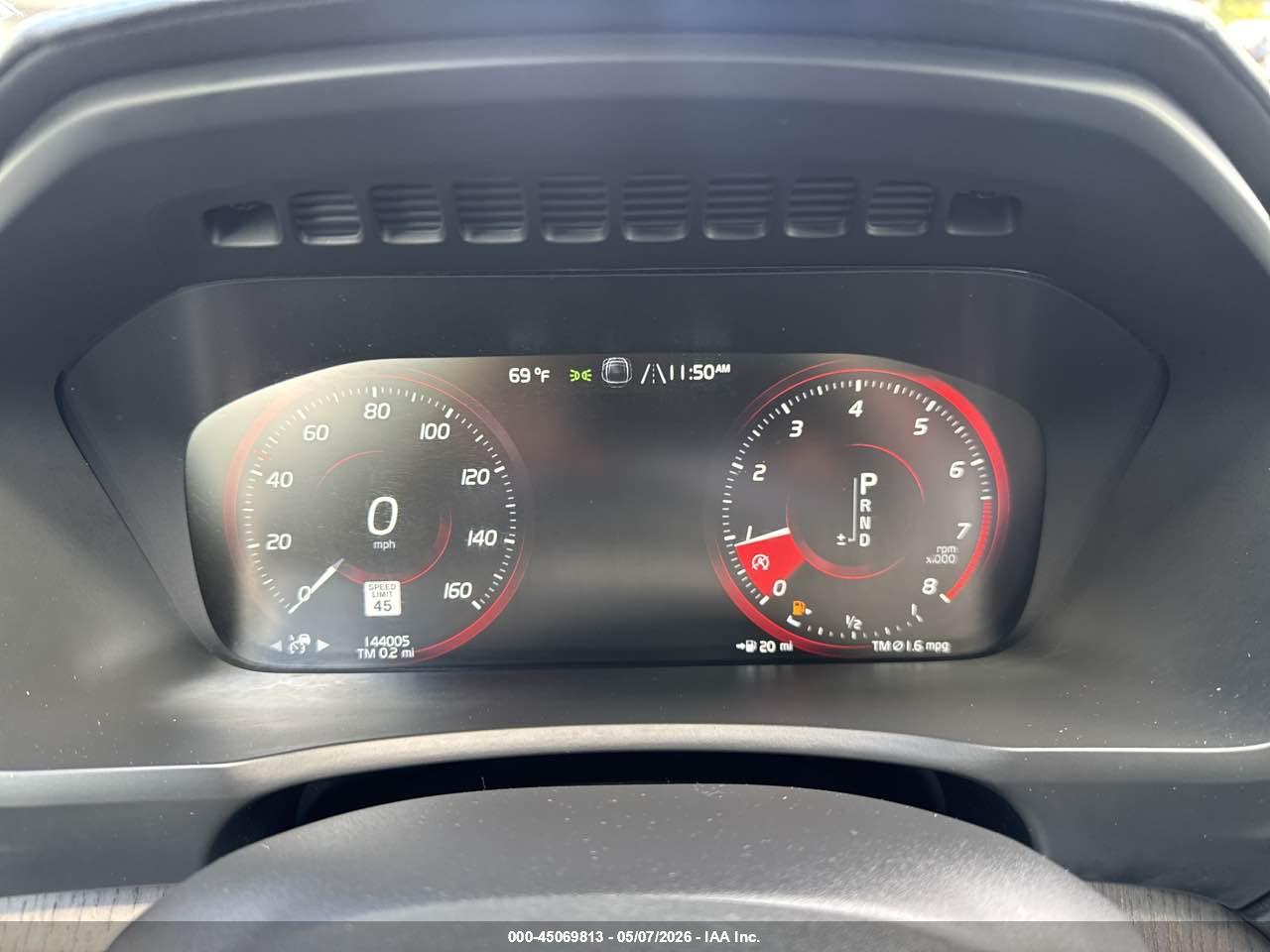VOLVO XC90 image 7