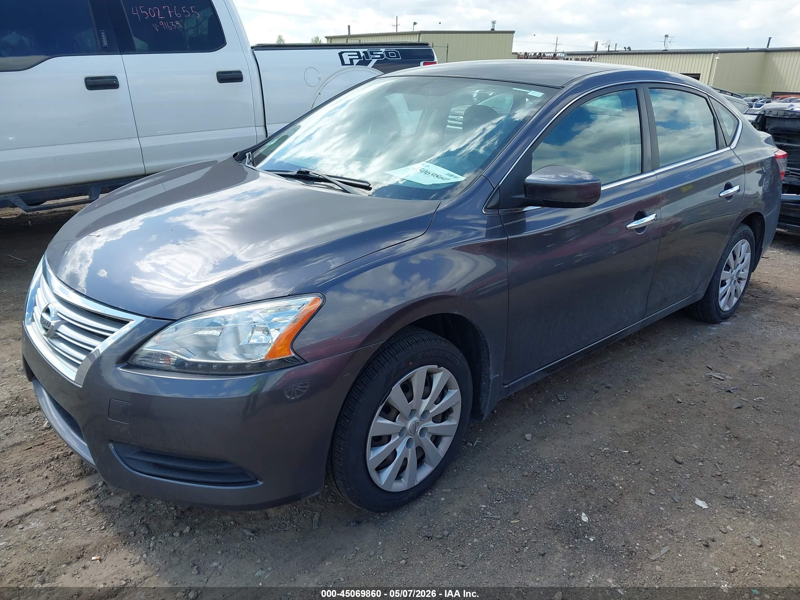 NISSAN SENTRA image 2