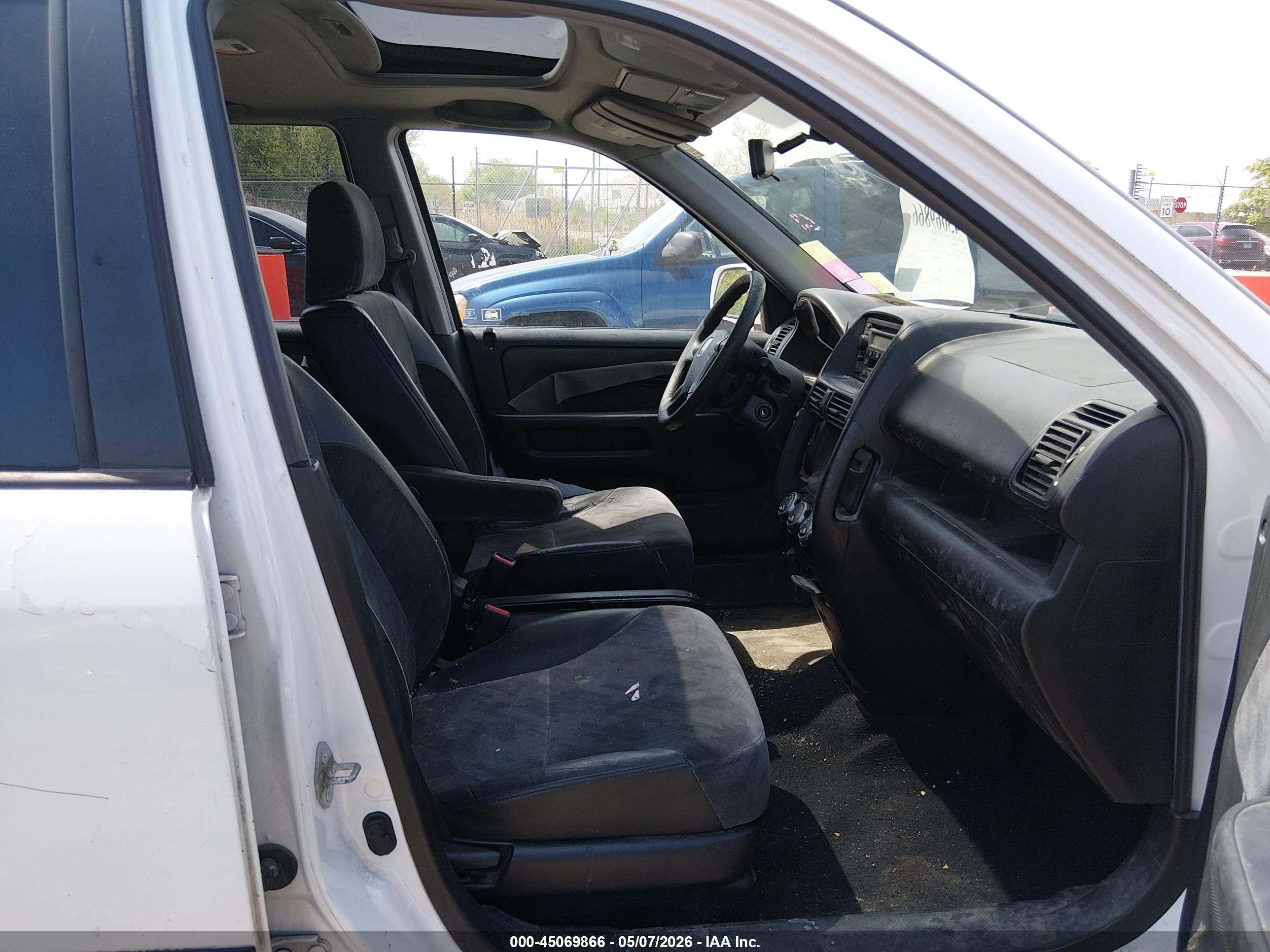 HONDA CR-V image 5